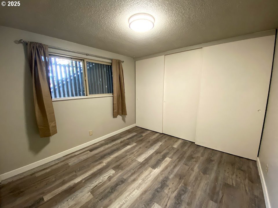 851 W 5th Ave Property Photo 10