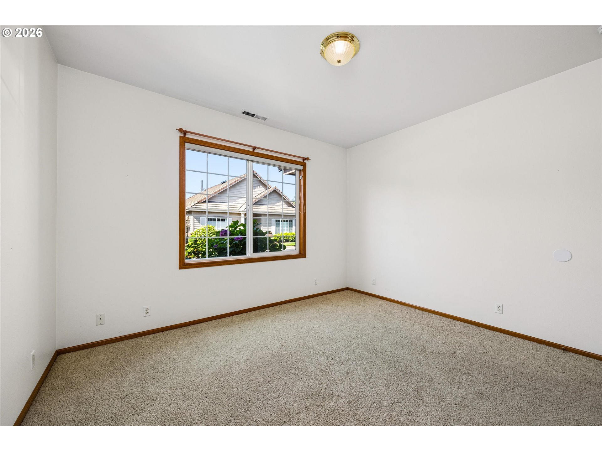 1880 Lake Cove Ave Property Photo 12