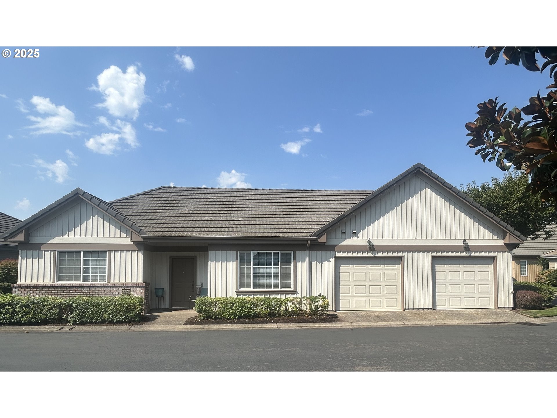 1880 Lake Cove Ave Property Photo 17