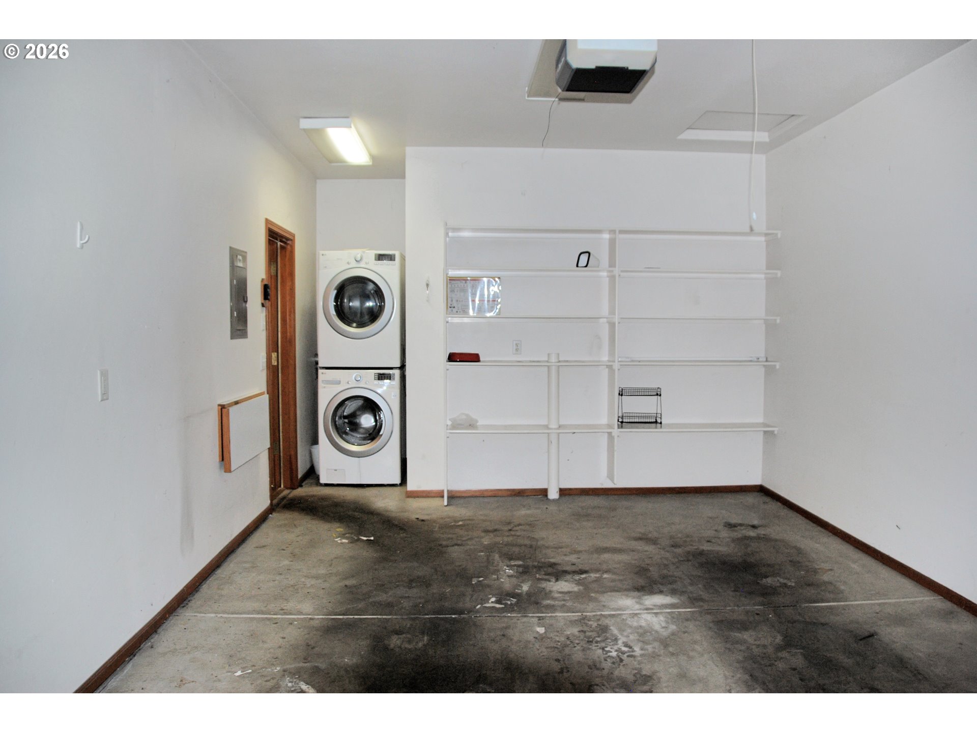 1880 Lake Cove Ave Property Photo 32