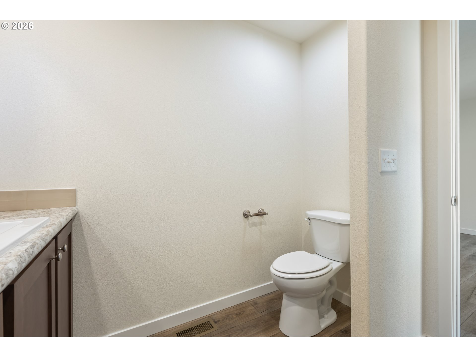 271 Se Robinson St Property Photo 31
