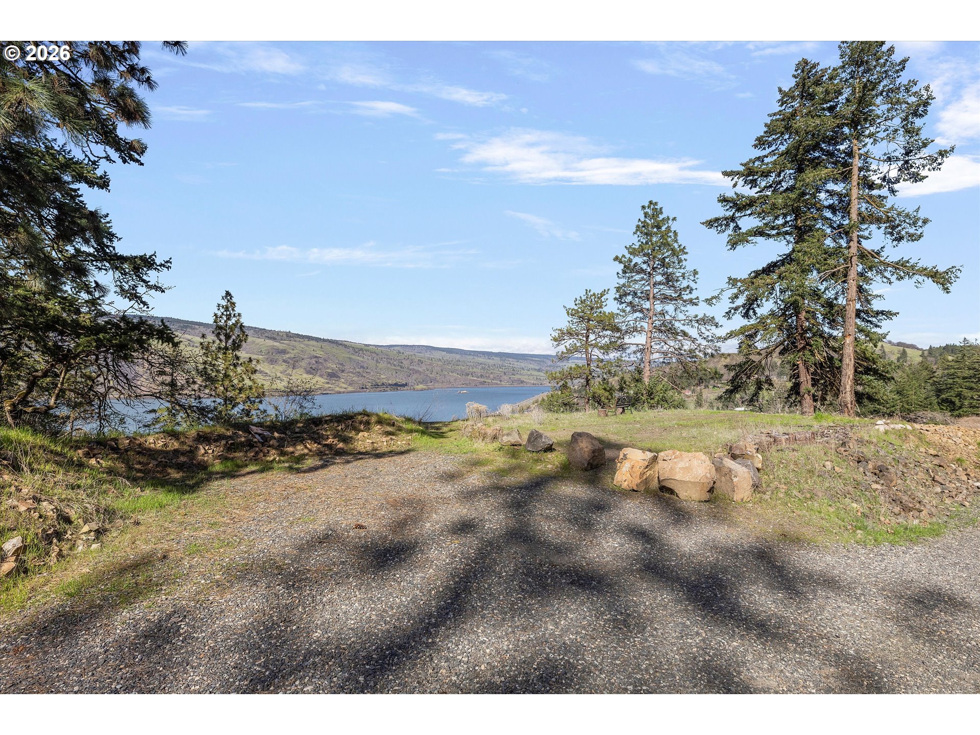 1000 Asher Property Photo 21