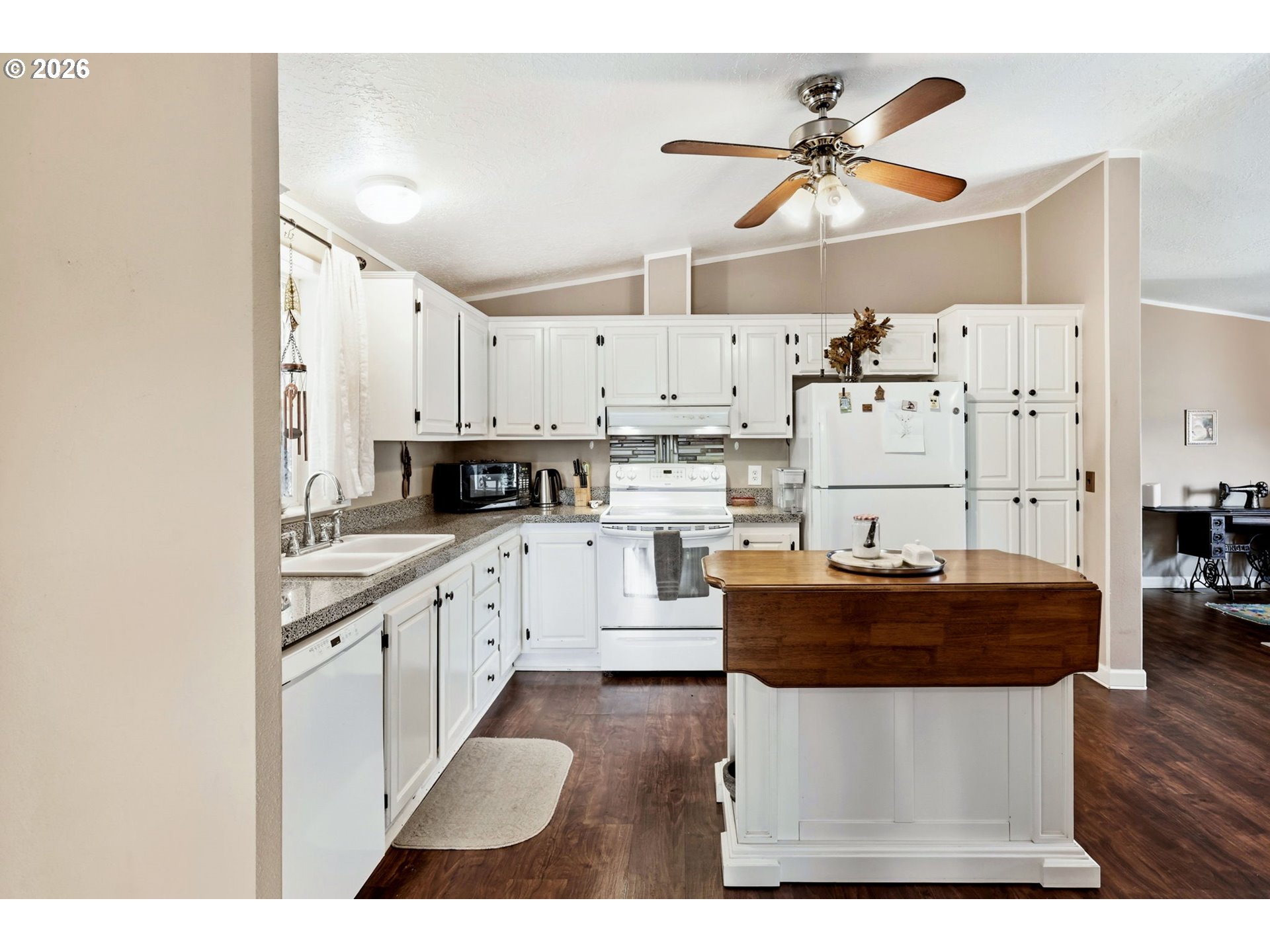 1000 S Mckern Ct Property Photo 7