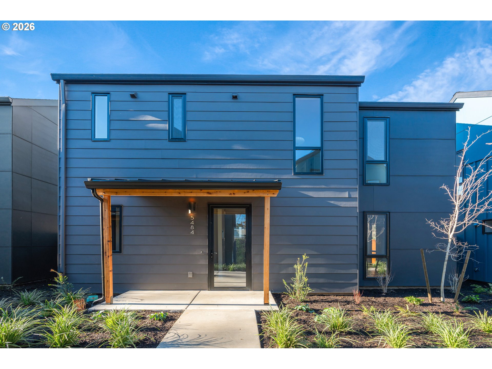 5484 Se Boise St Property Photo 1
