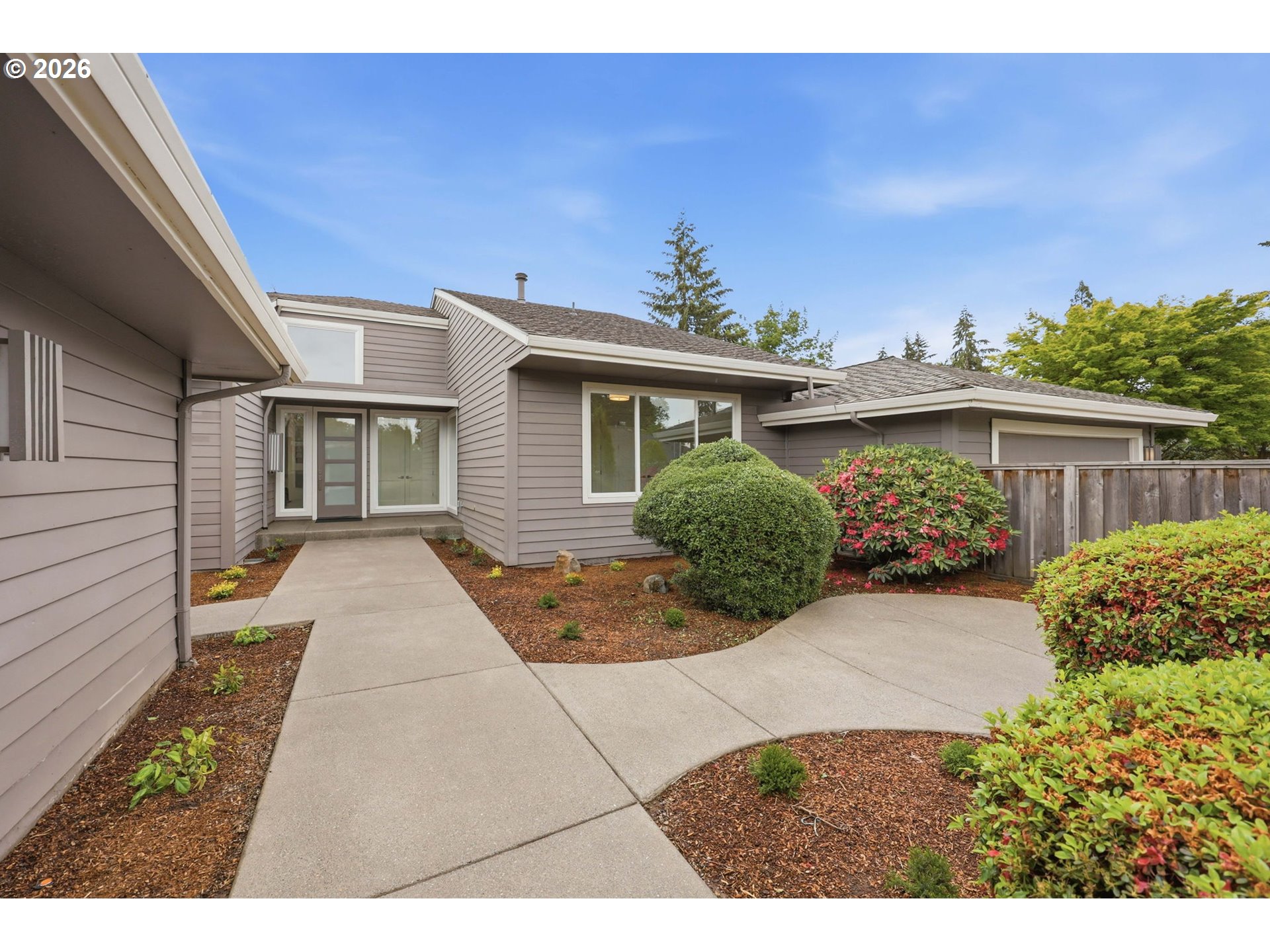 8055 Sw Winchester Way Property Photo 2
