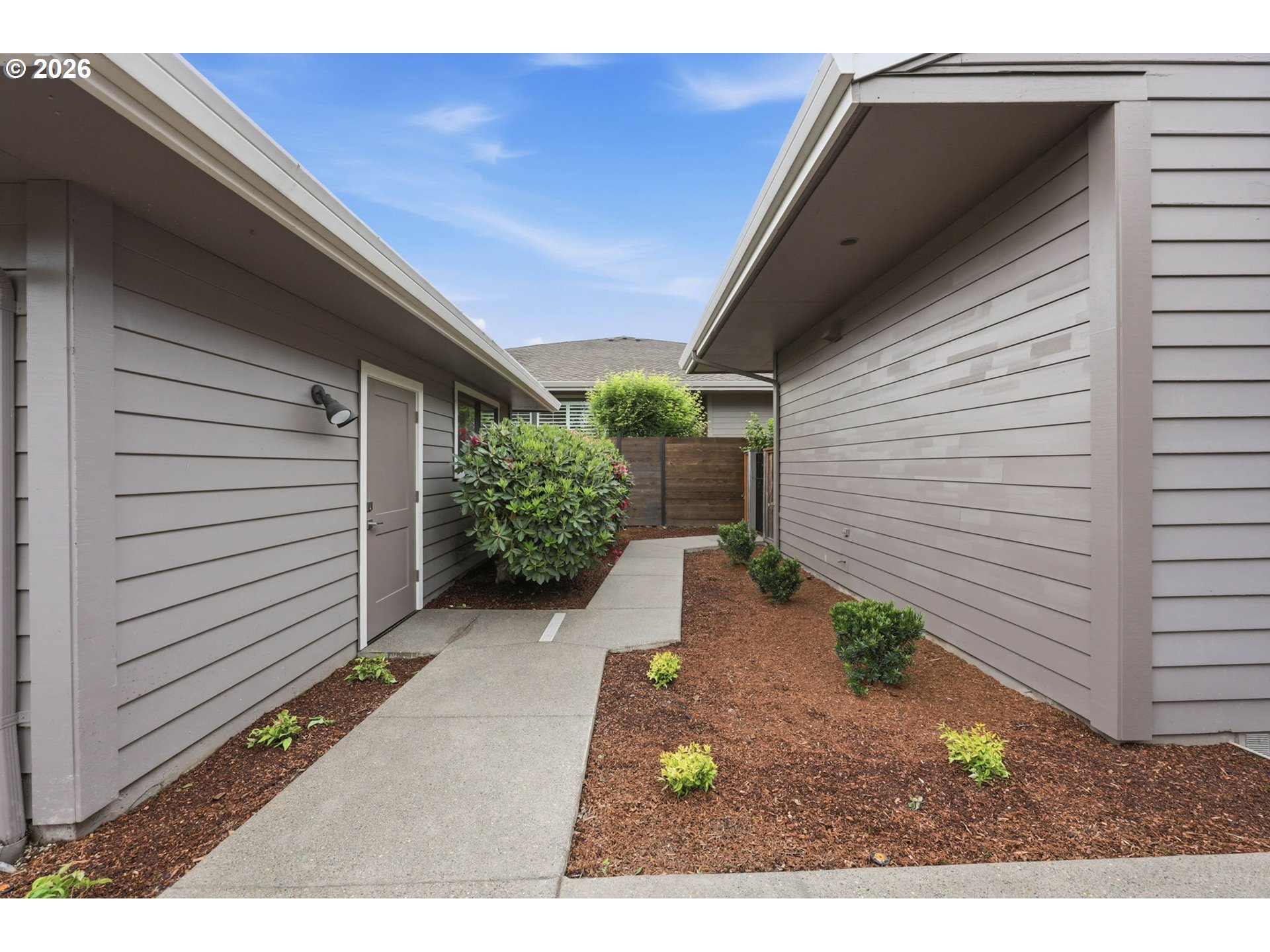 8055 Sw Winchester Way Property Photo 3