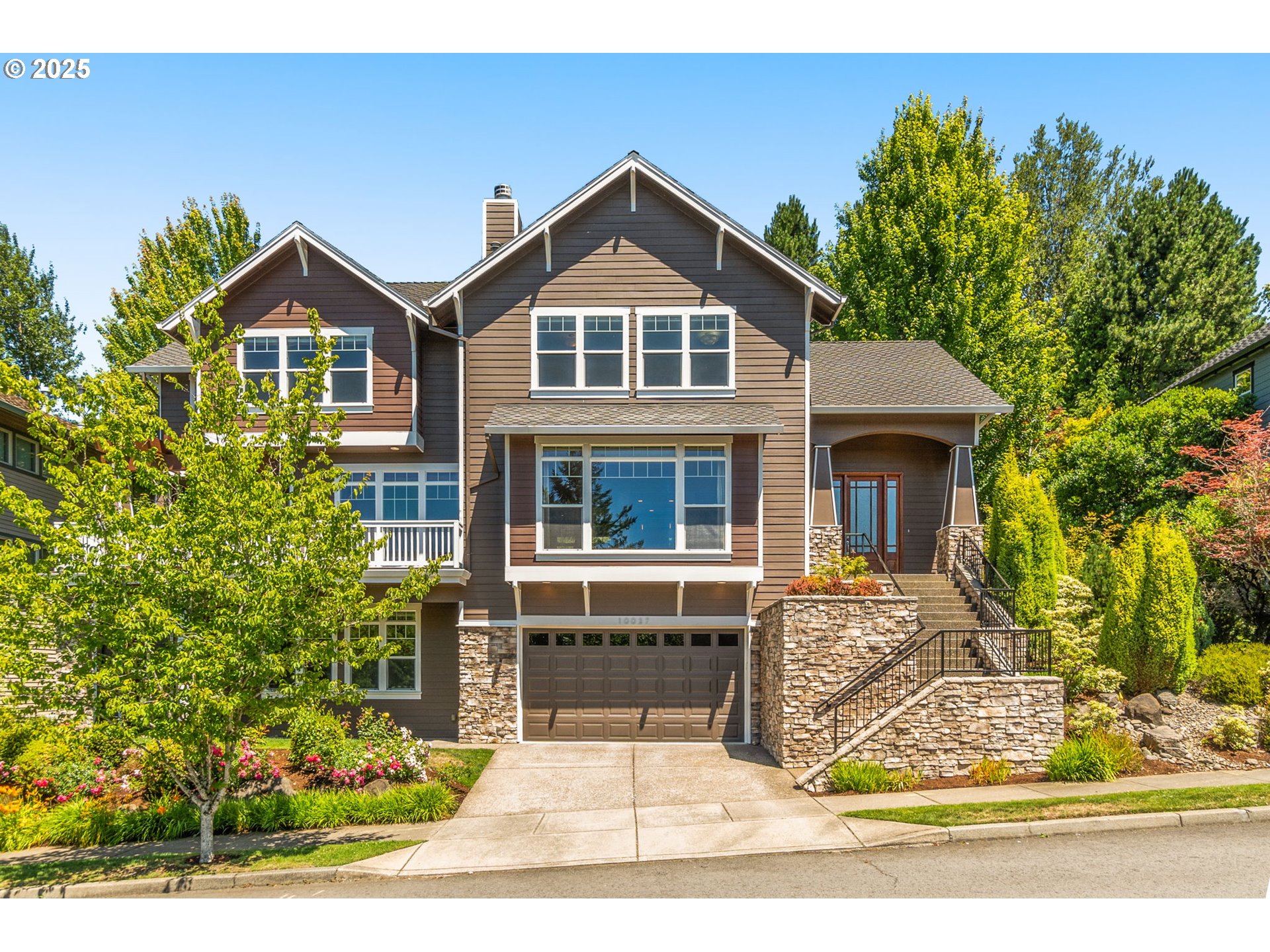 10027 NW SKYLINE HEIGHTS DR