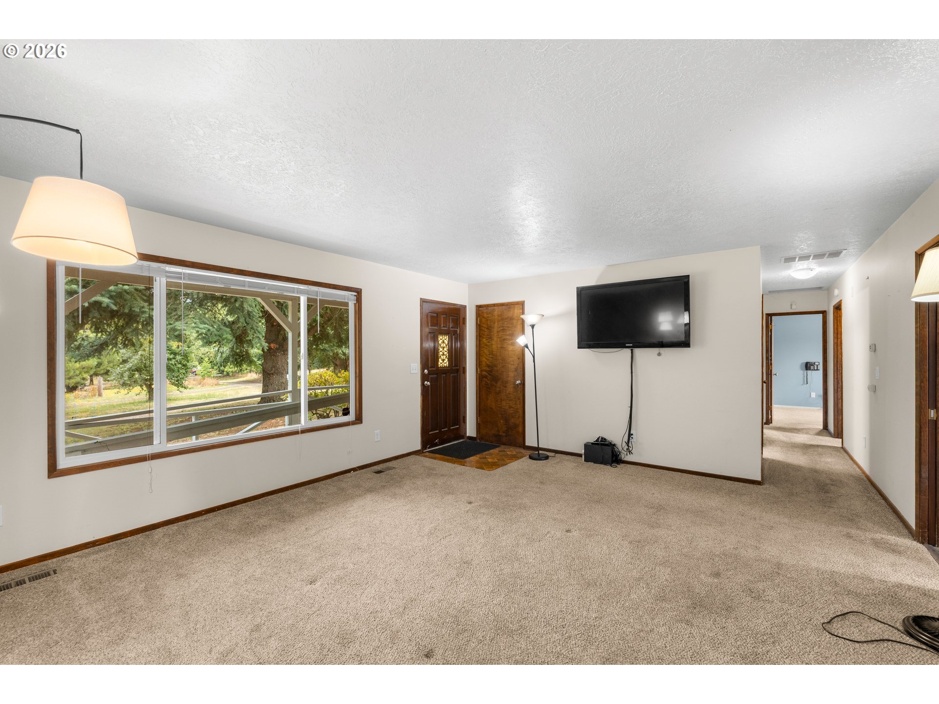 14630 Leland Rd Property Photo 4