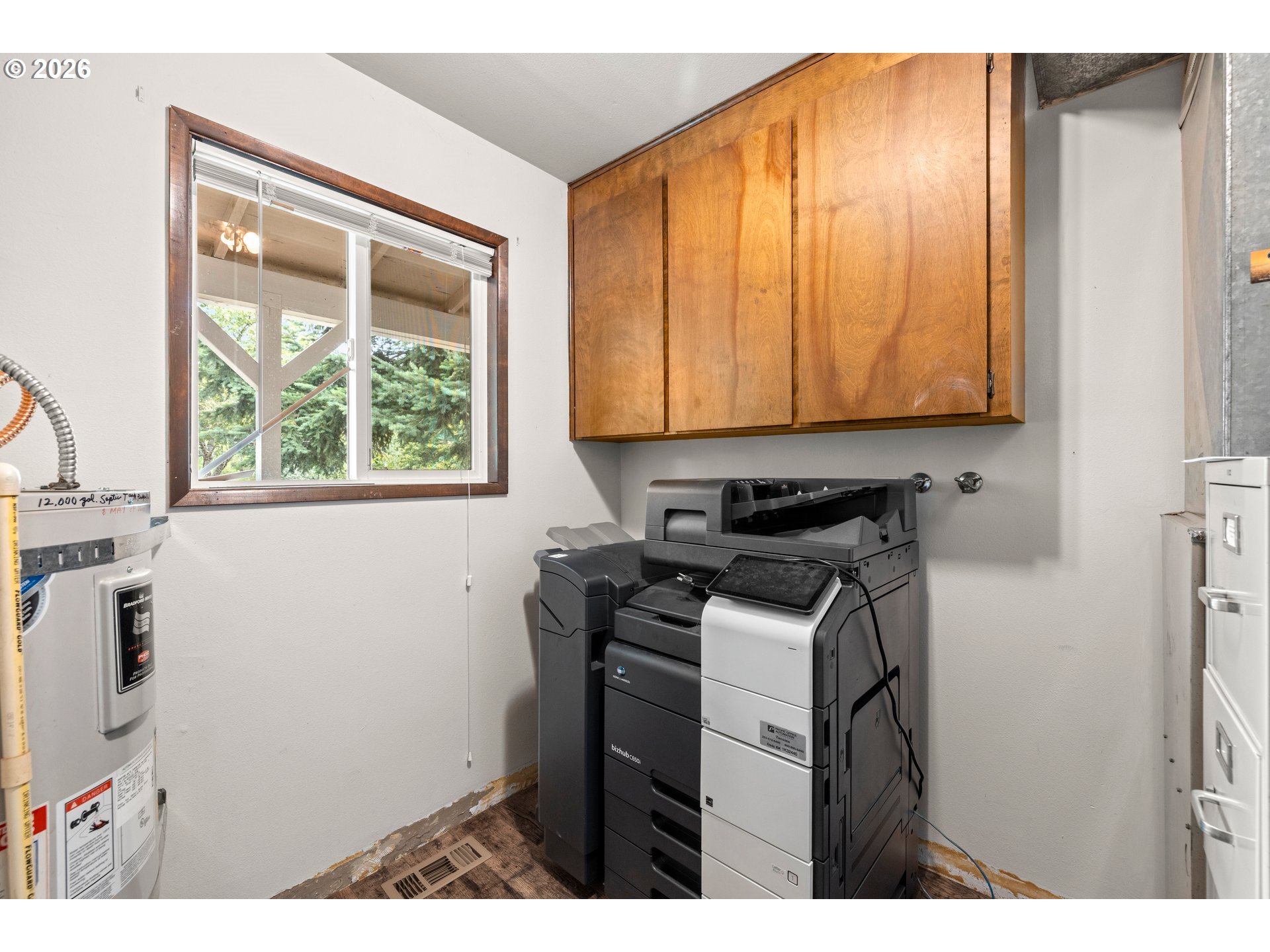 14630 Leland Rd Property Photo 9
