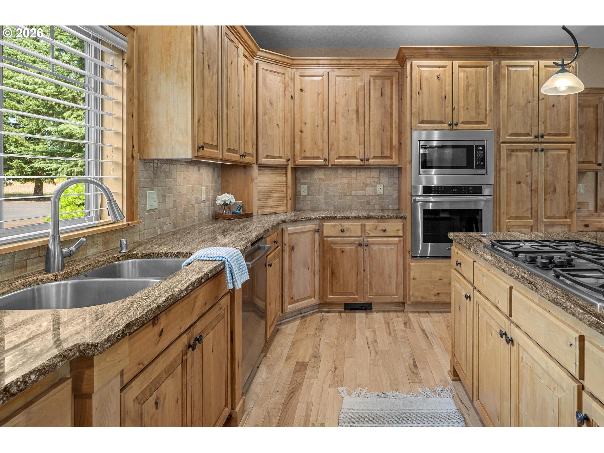 27200 S Barlow Rd Property Photo 10