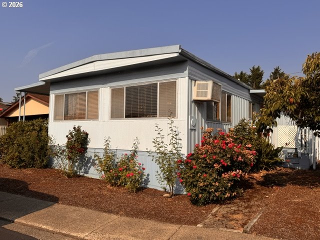 658 S 57TH ST 83 Property Photo 1