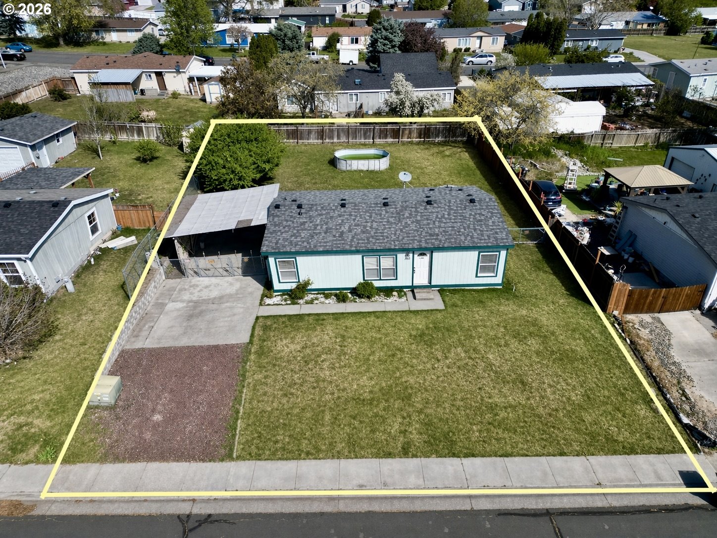 160 Elizabeth Dr Property Photo 1