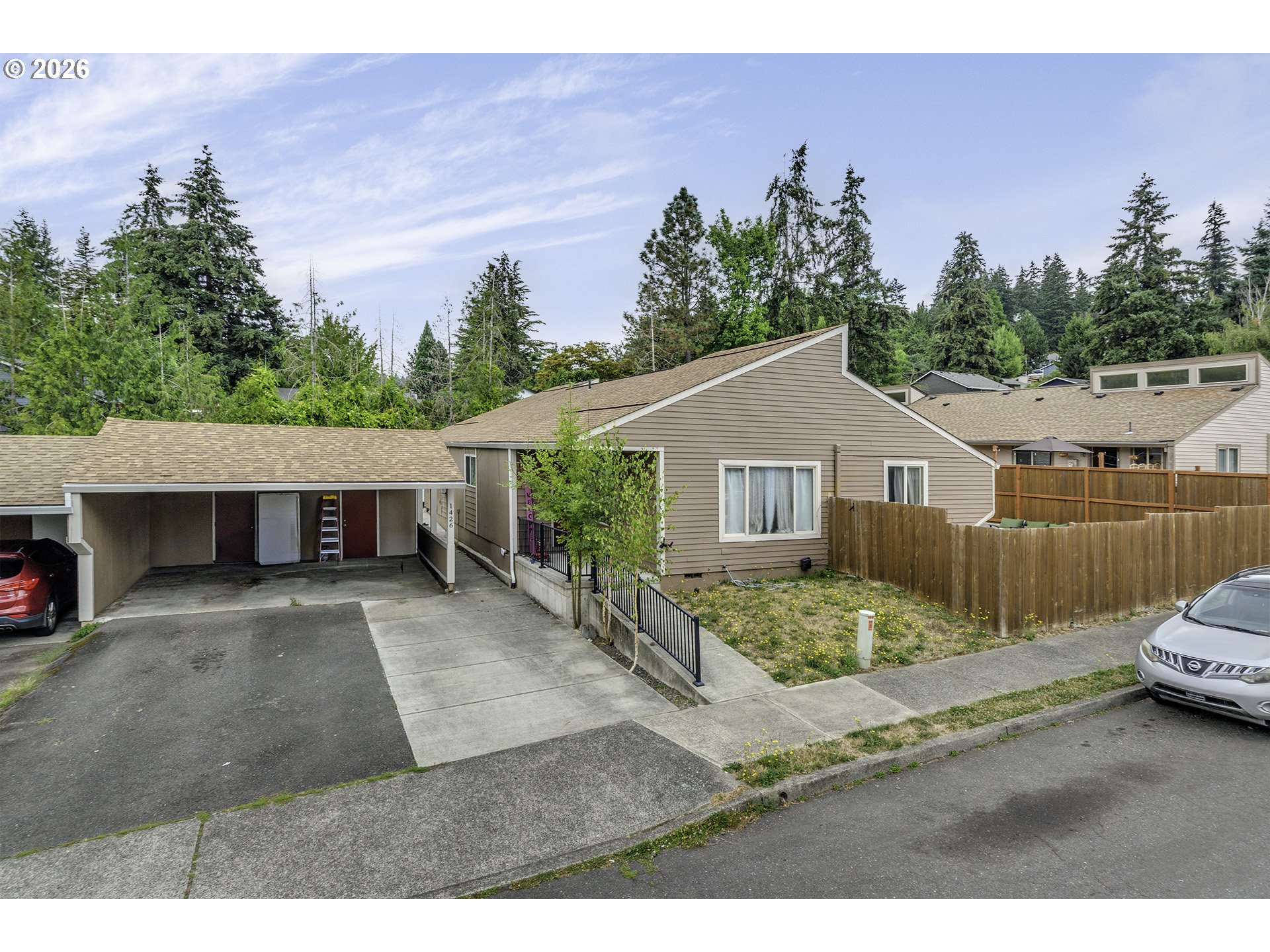 1426 Village Park Pl Property Photo 1