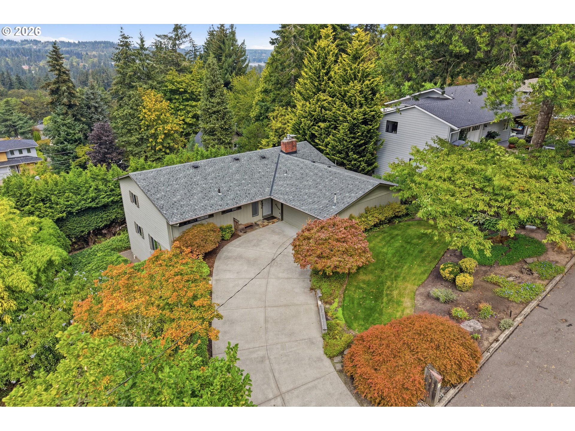 1531 Larch St Property Photo 1