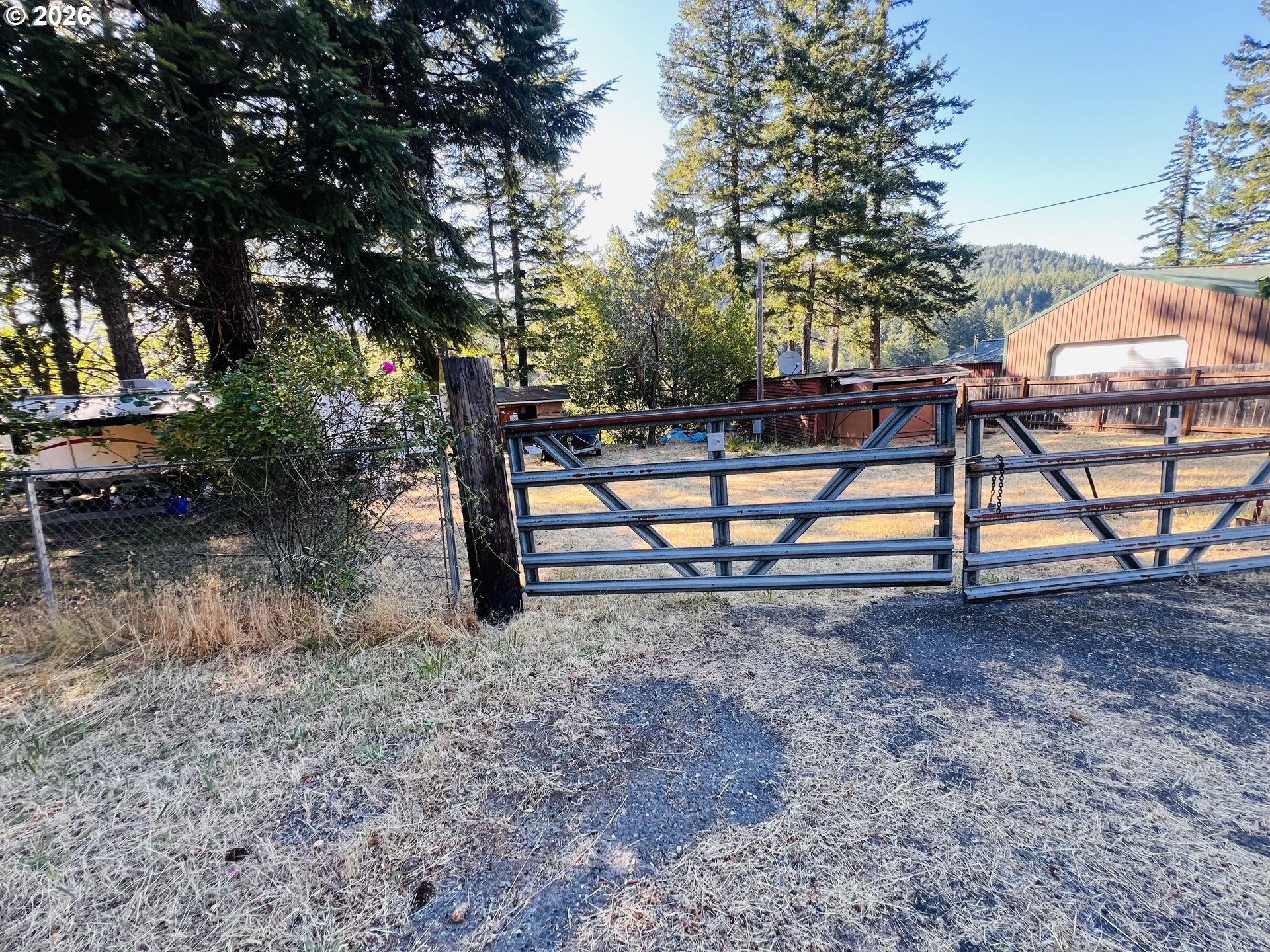 Agness Rd Property Photo 17