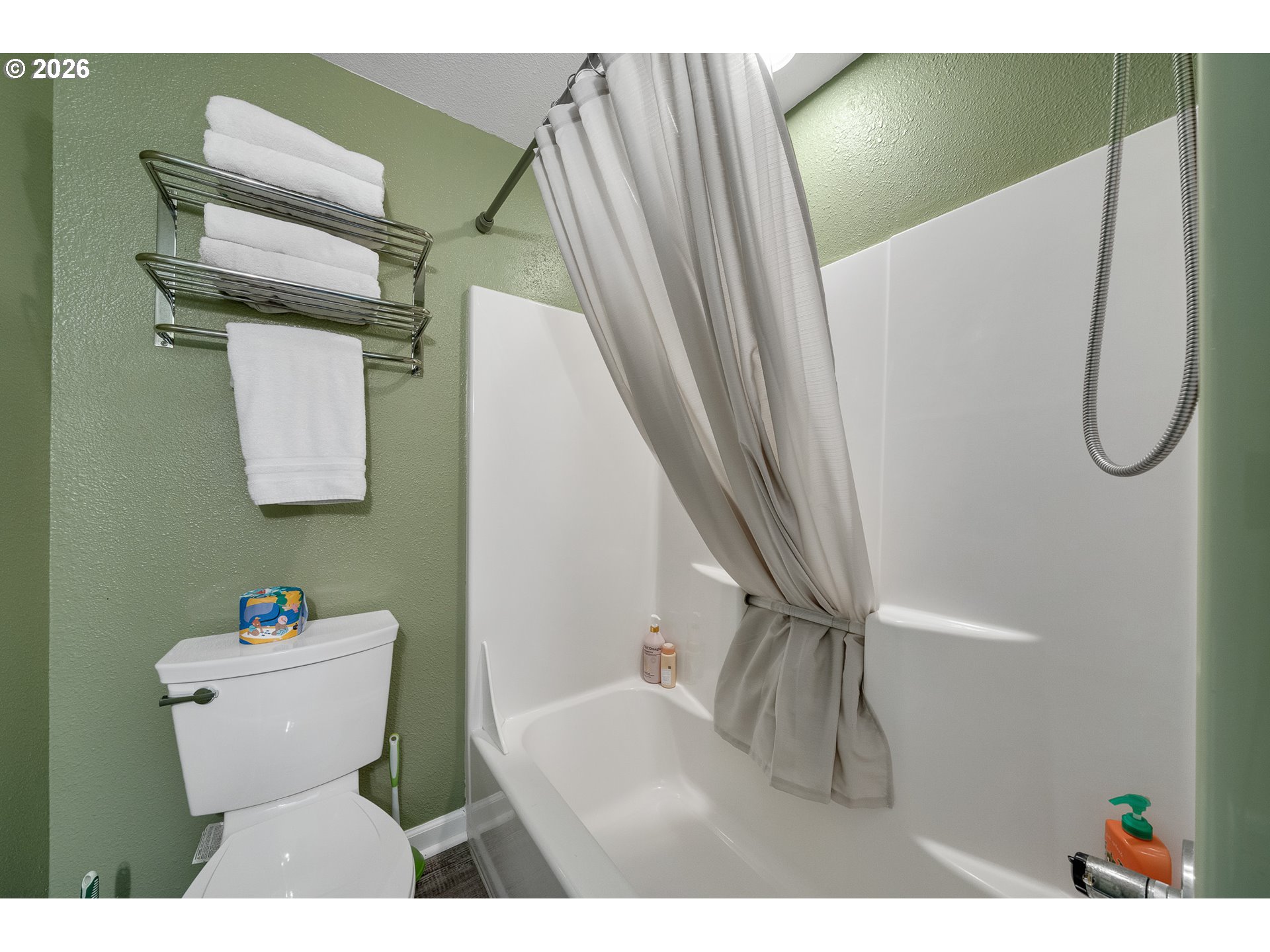 144 S Juniper St Property Photo 24