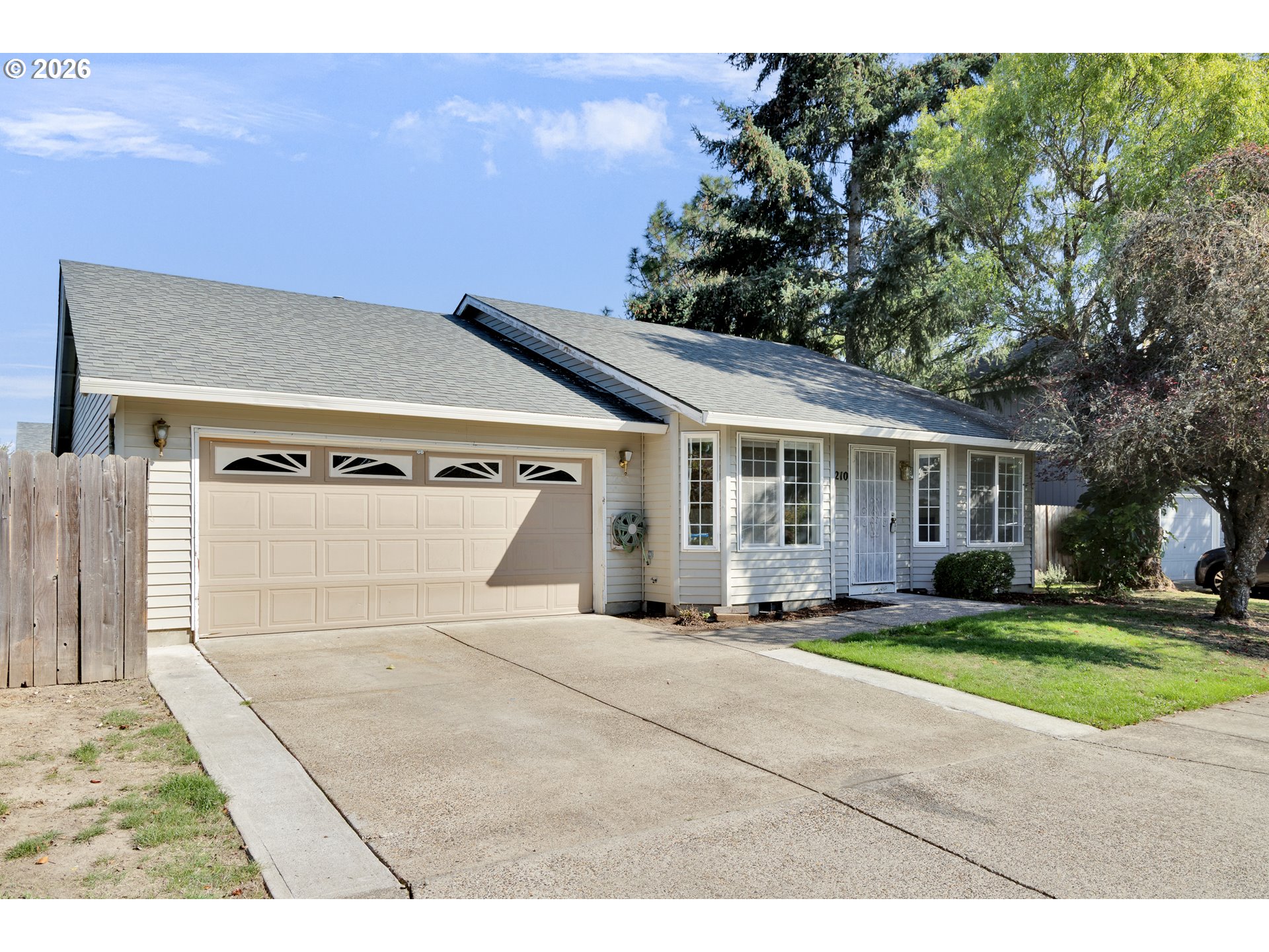 210 S Meredith Dr Property Photo 34