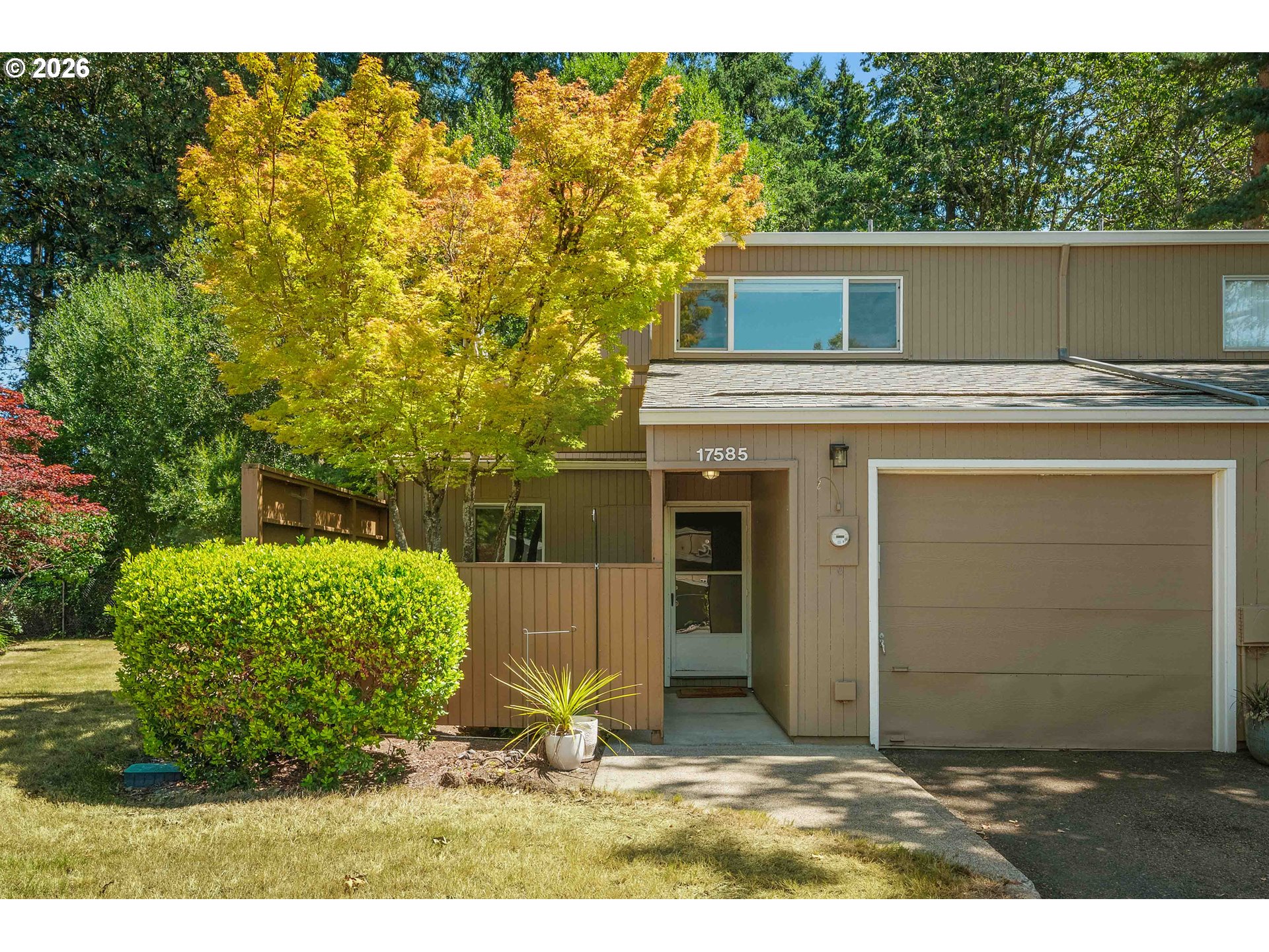 17585 Nw Shorewood Dr Property Photo 1