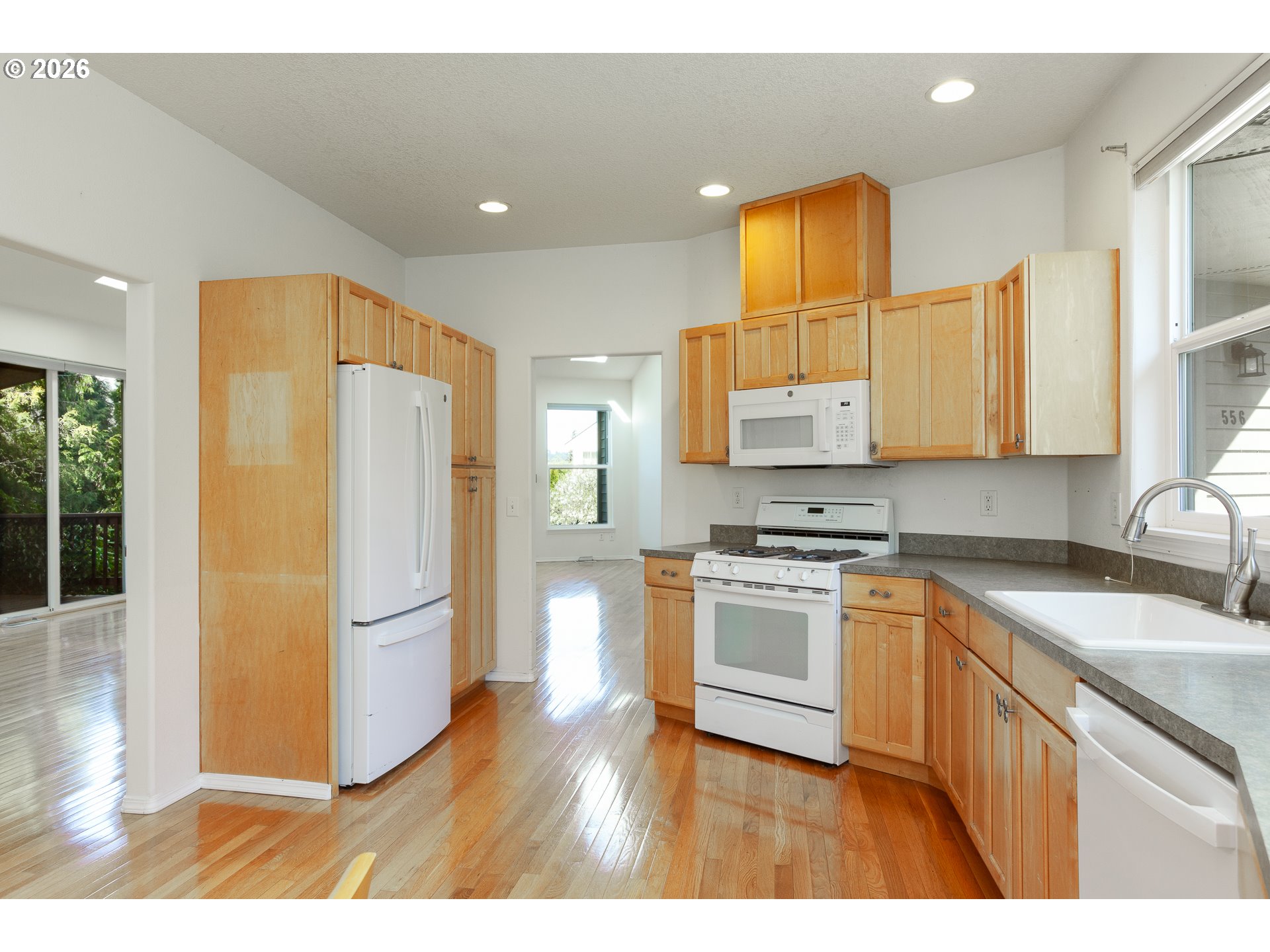 556 Forestview Dr Property Photo 17