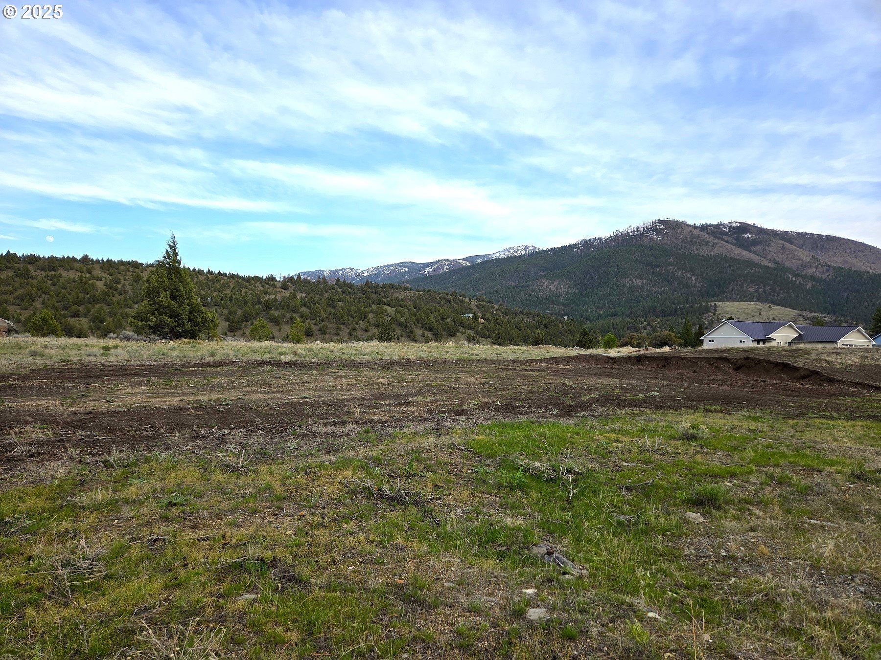 Elkview DR Property Photo 1