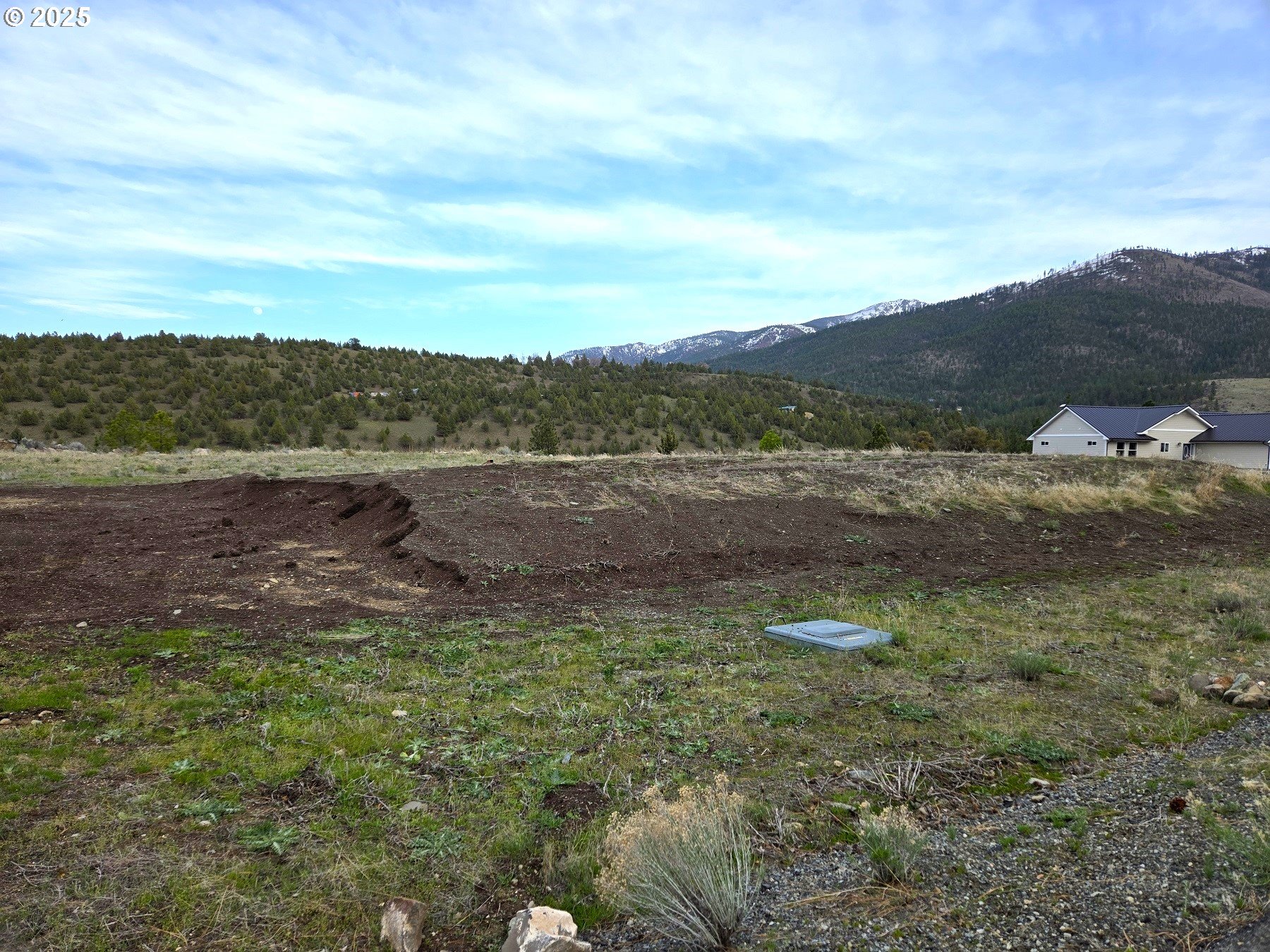 Elkview Dr Property Photo 5
