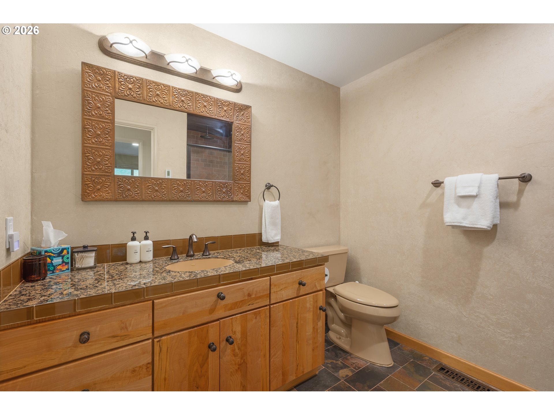 2765 Spring Blvd Property Photo 34
