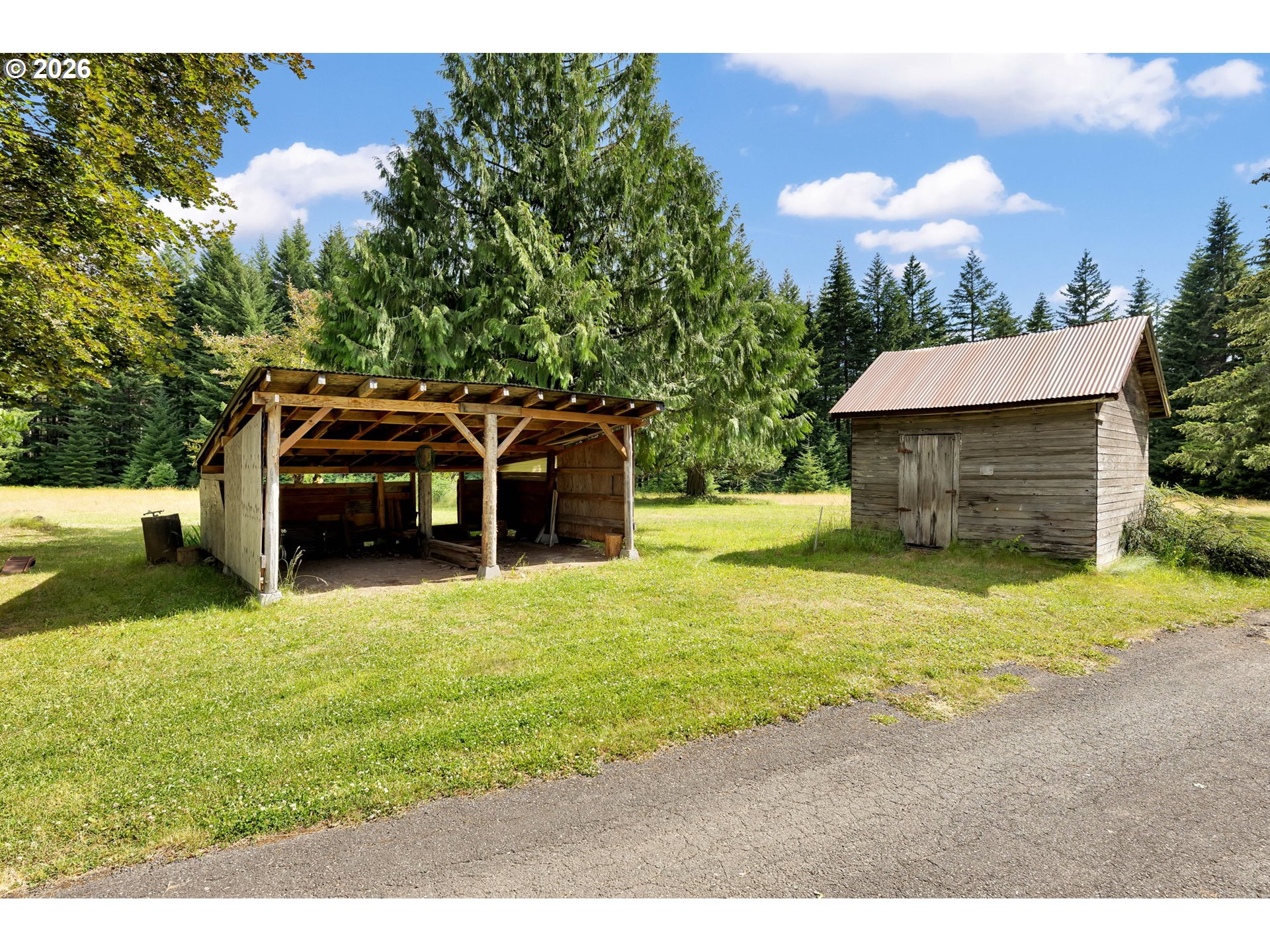 211 Young Rd Property Photo 14