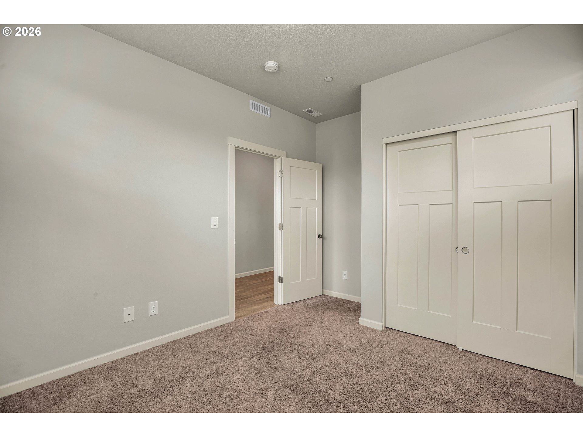 15487 Se Hawthorne Meadows St Property Photo 8