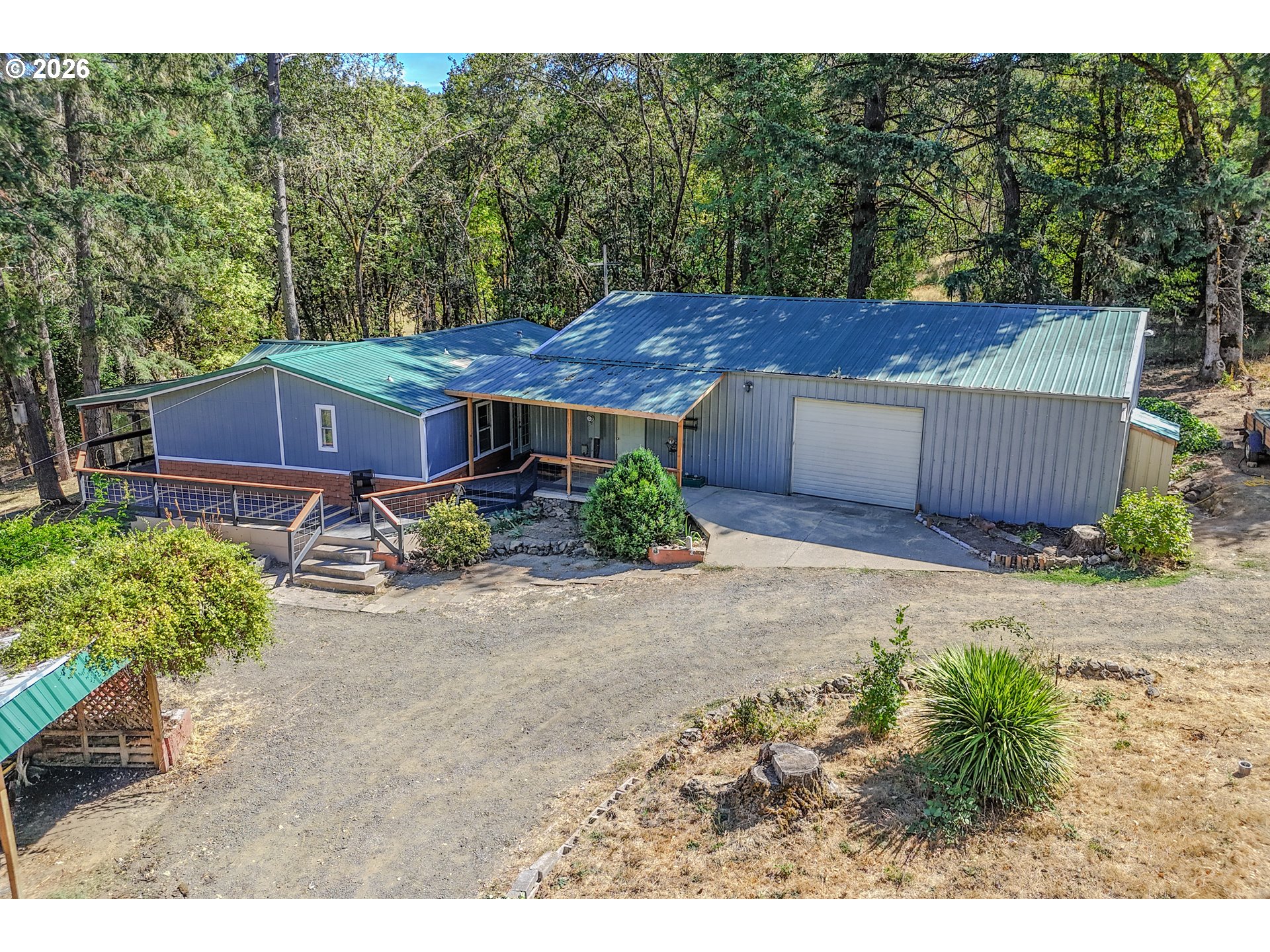 2892 Coos Bay Wagon Rd Property Photo 1