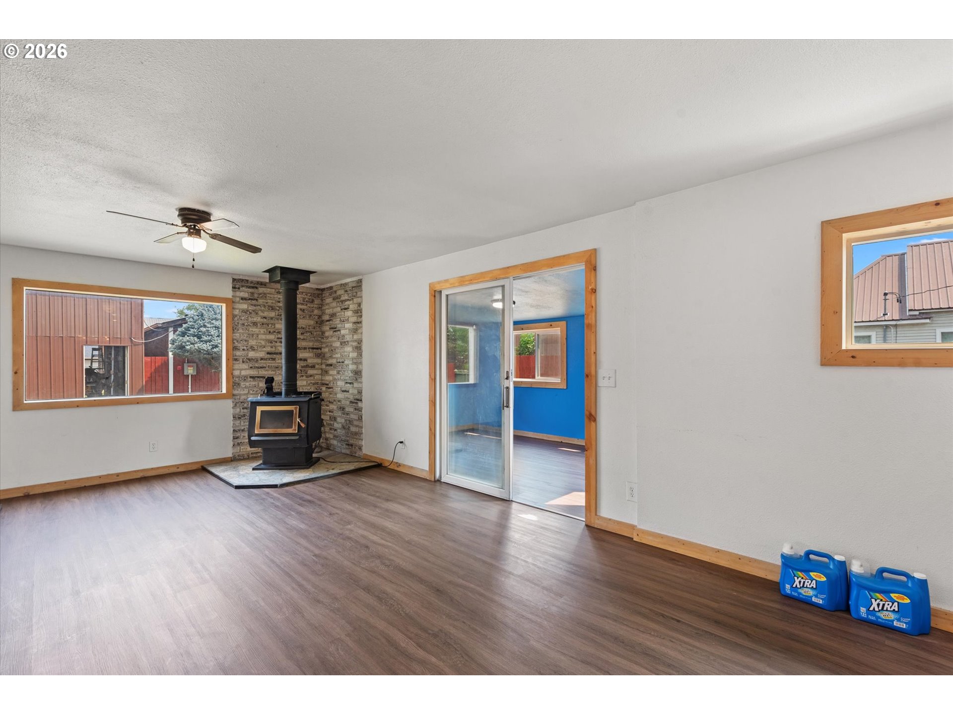 2142 Colorado Ave Property Photo 21