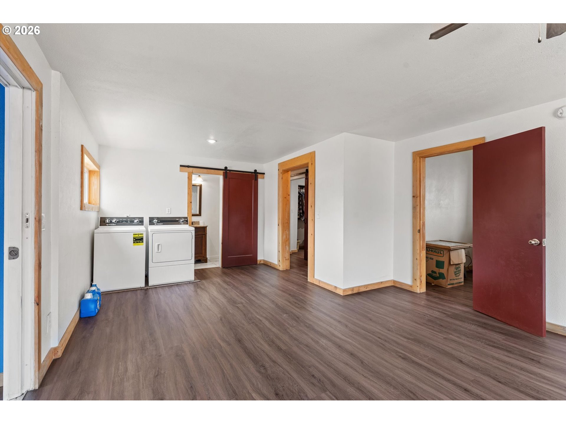 2142 Colorado Ave Property Photo 22
