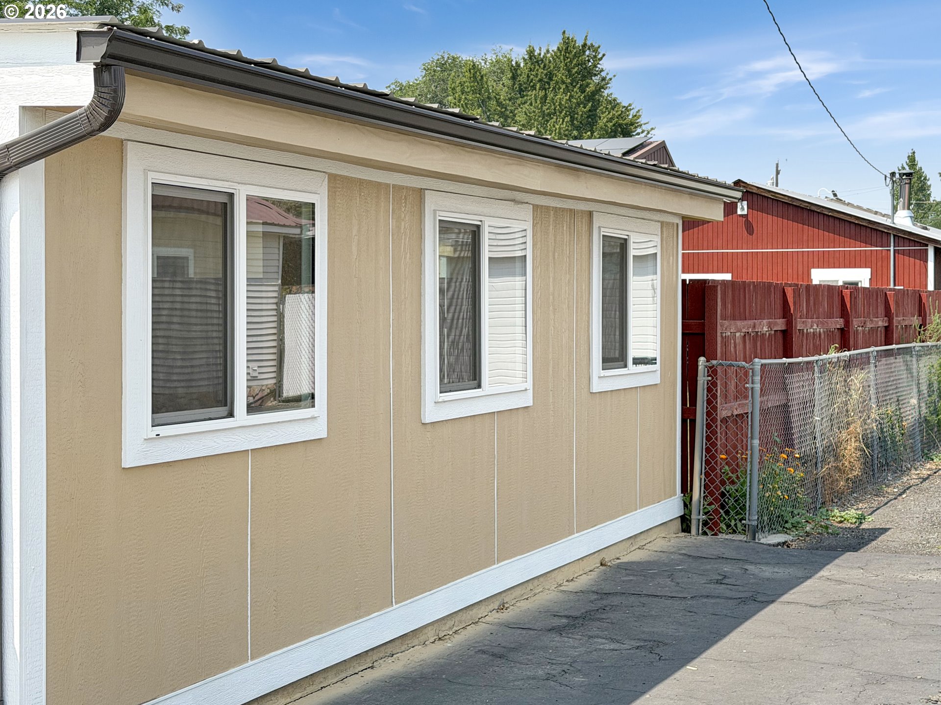 2142 Colorado Ave Property Photo 45