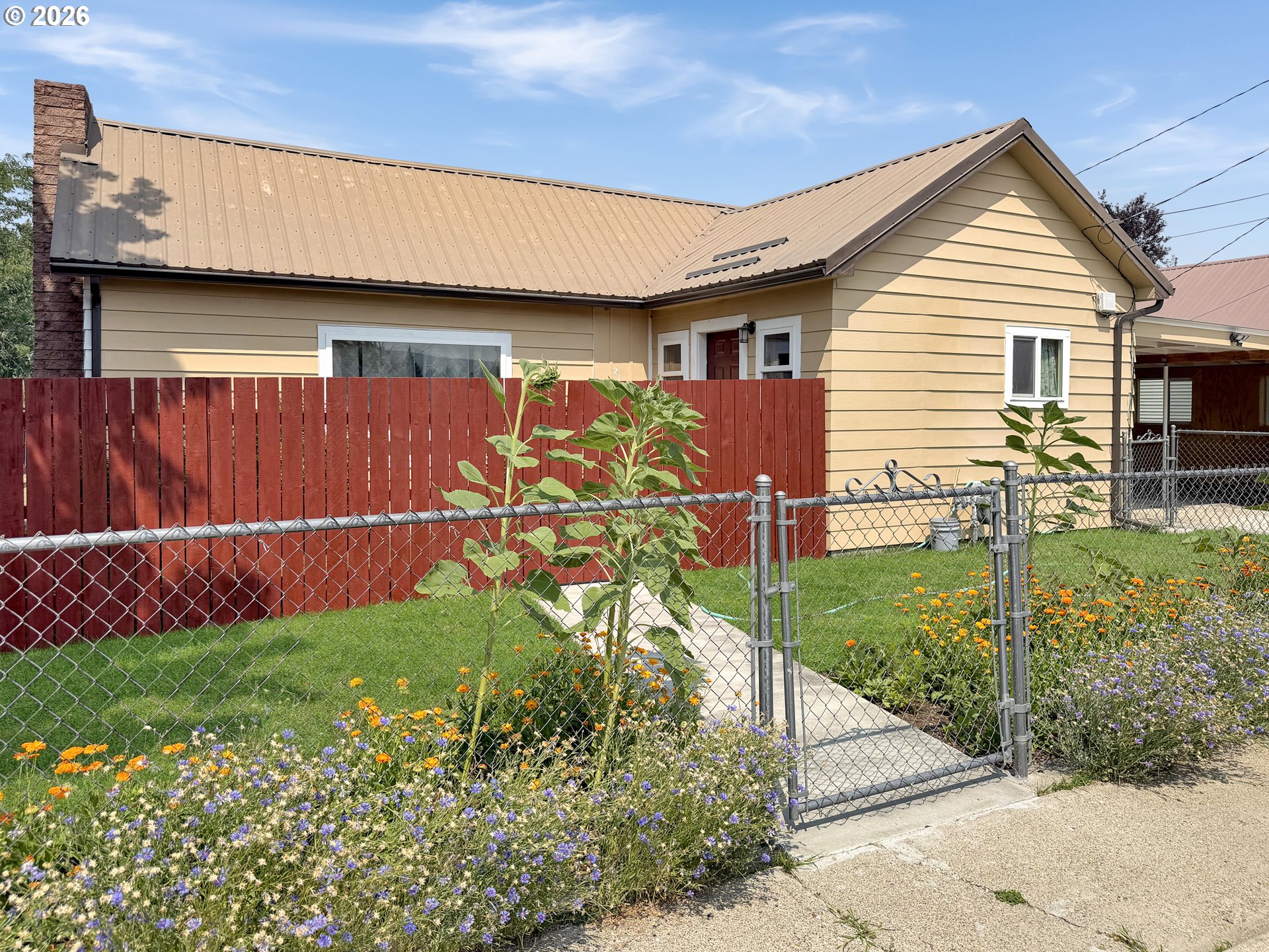 2142 Colorado Ave Property Photo 48