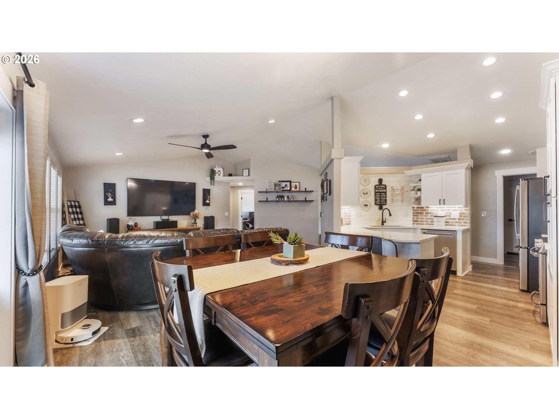 520 Fir St Property Photo 13