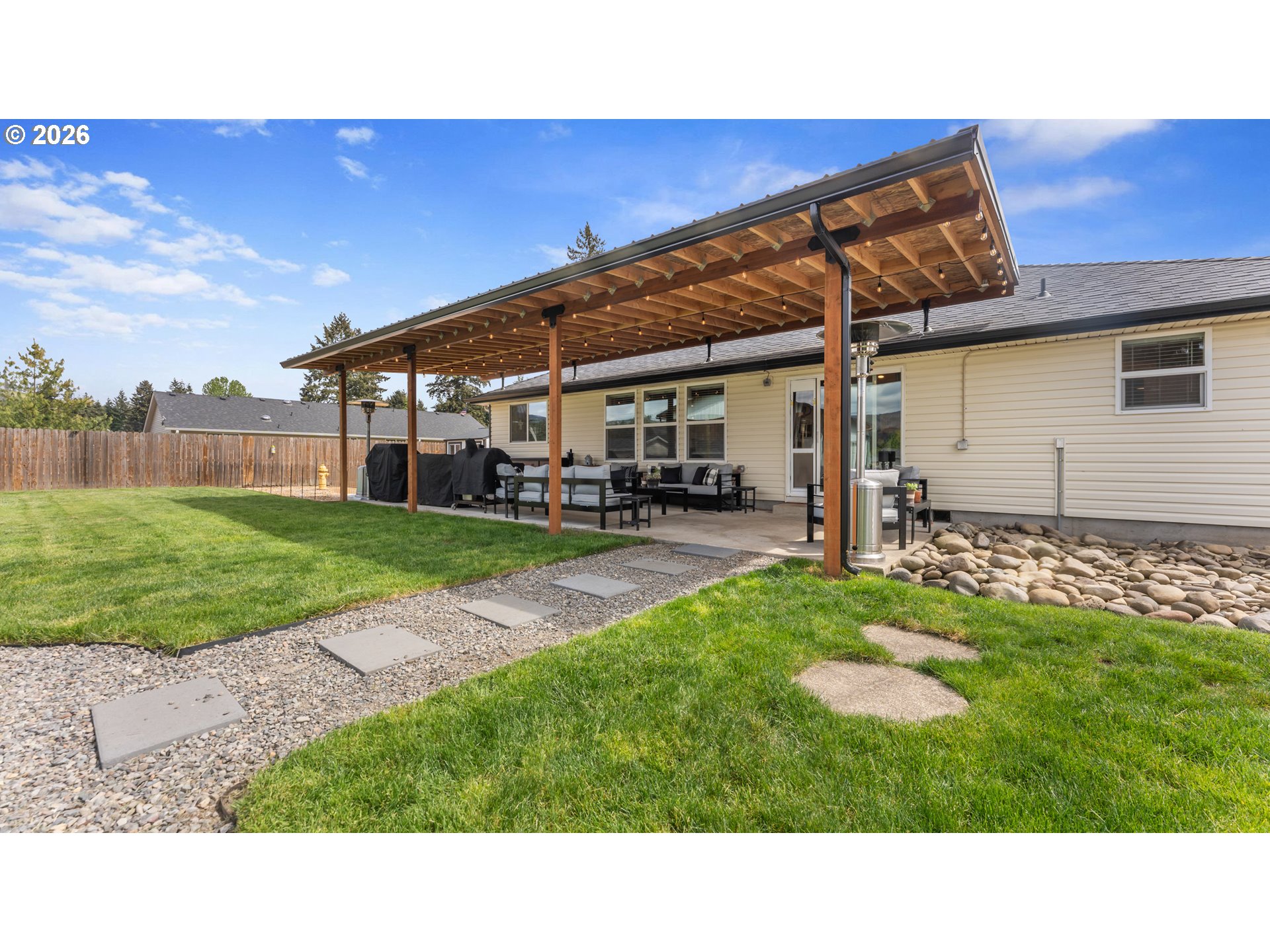 520 Fir St Property Photo 31