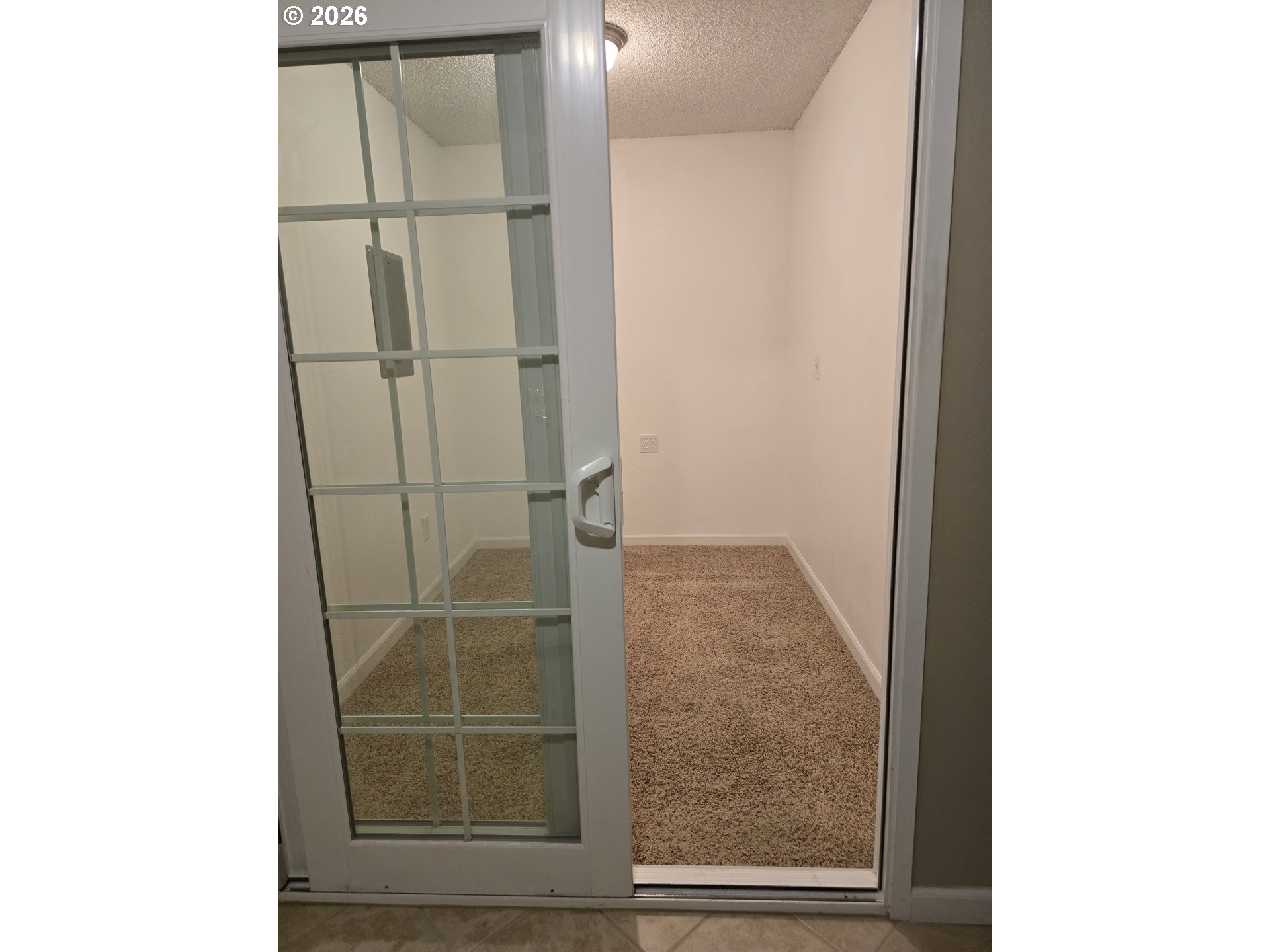 5585 E Evergreen Blvd 5304 Property Photo 5