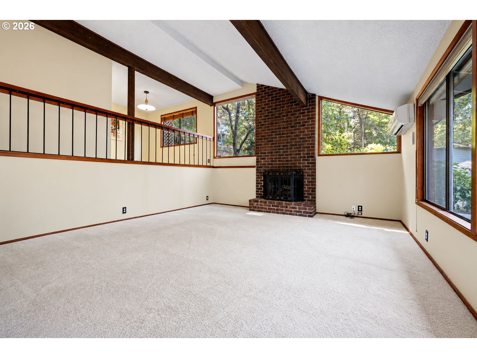 2854 Warren St Property Photo 3