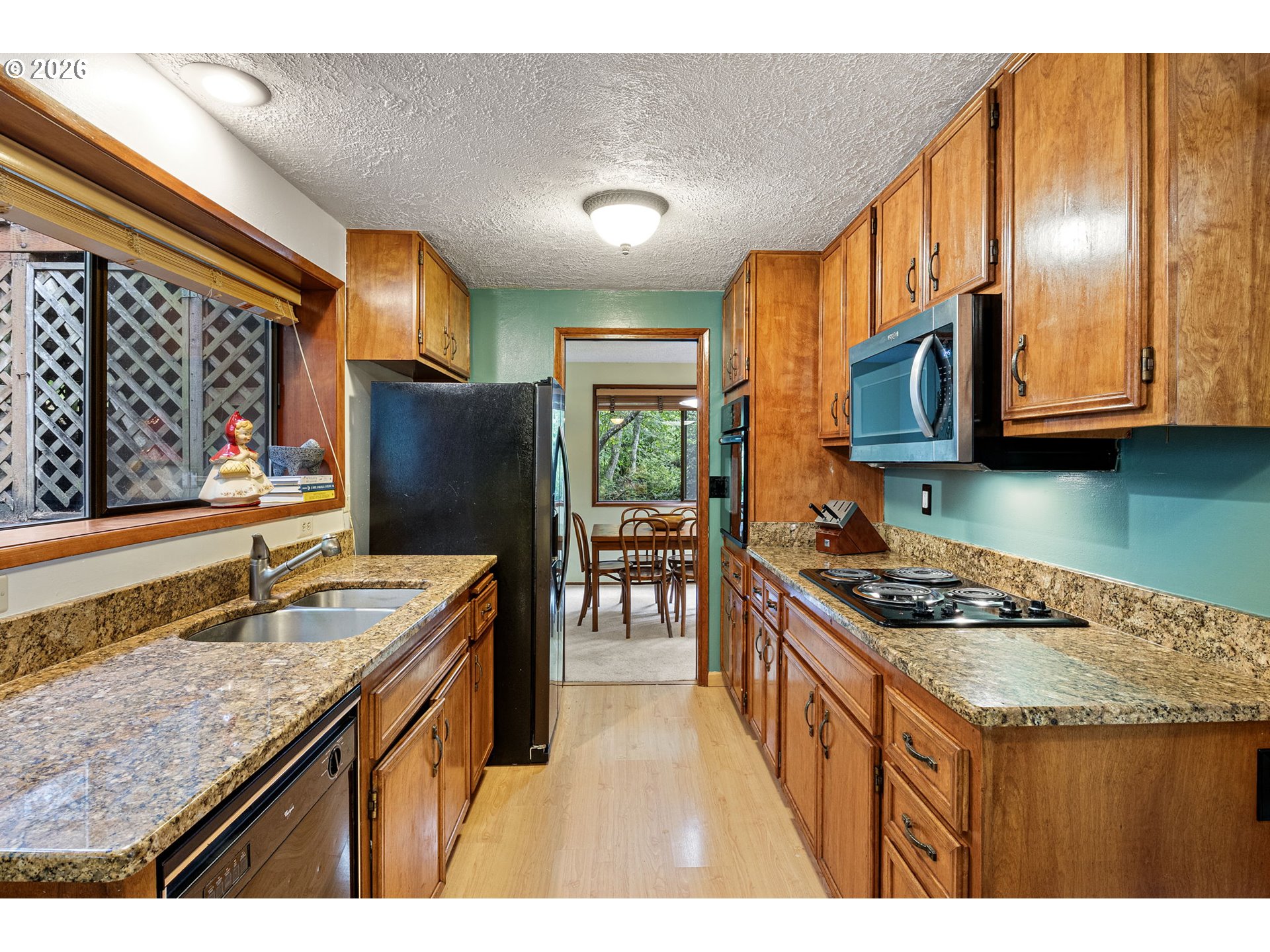 2854 Warren St Property Photo 12