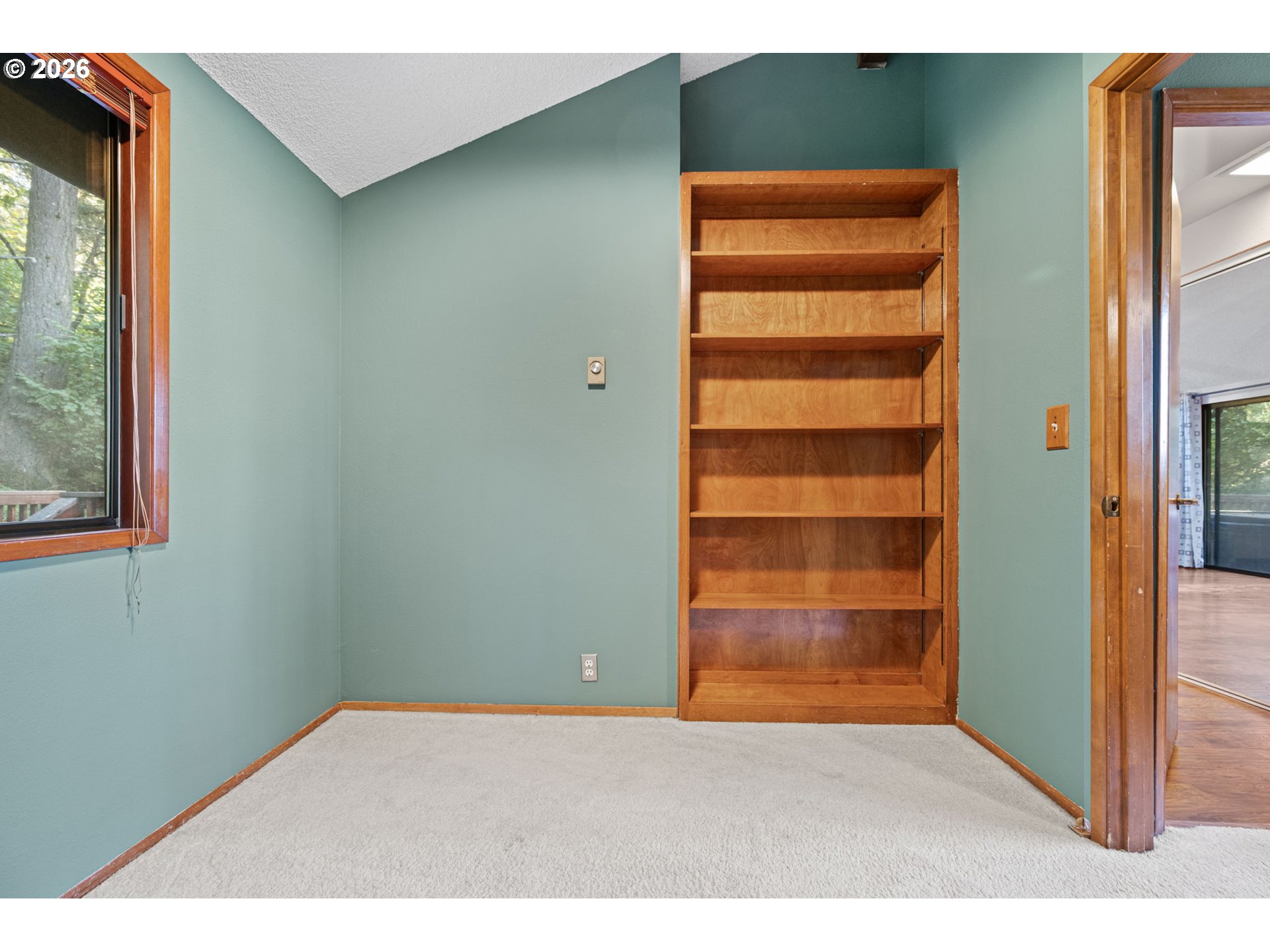 2854 Warren St Property Photo 34