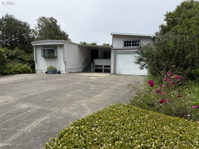 1600 Rhododendron Dr 218 Property Photo 1
