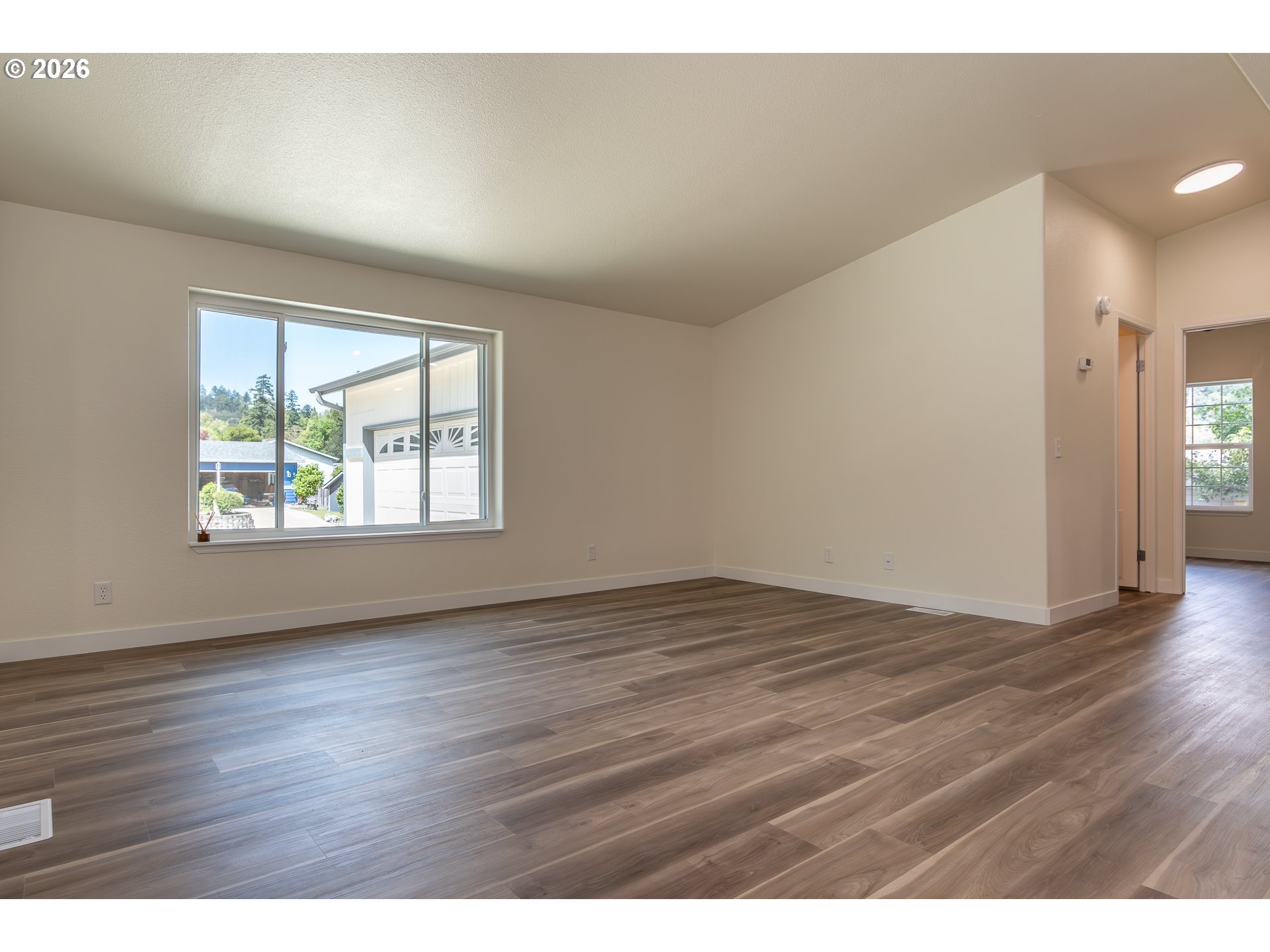 188 Samantha Way Property Photo 30