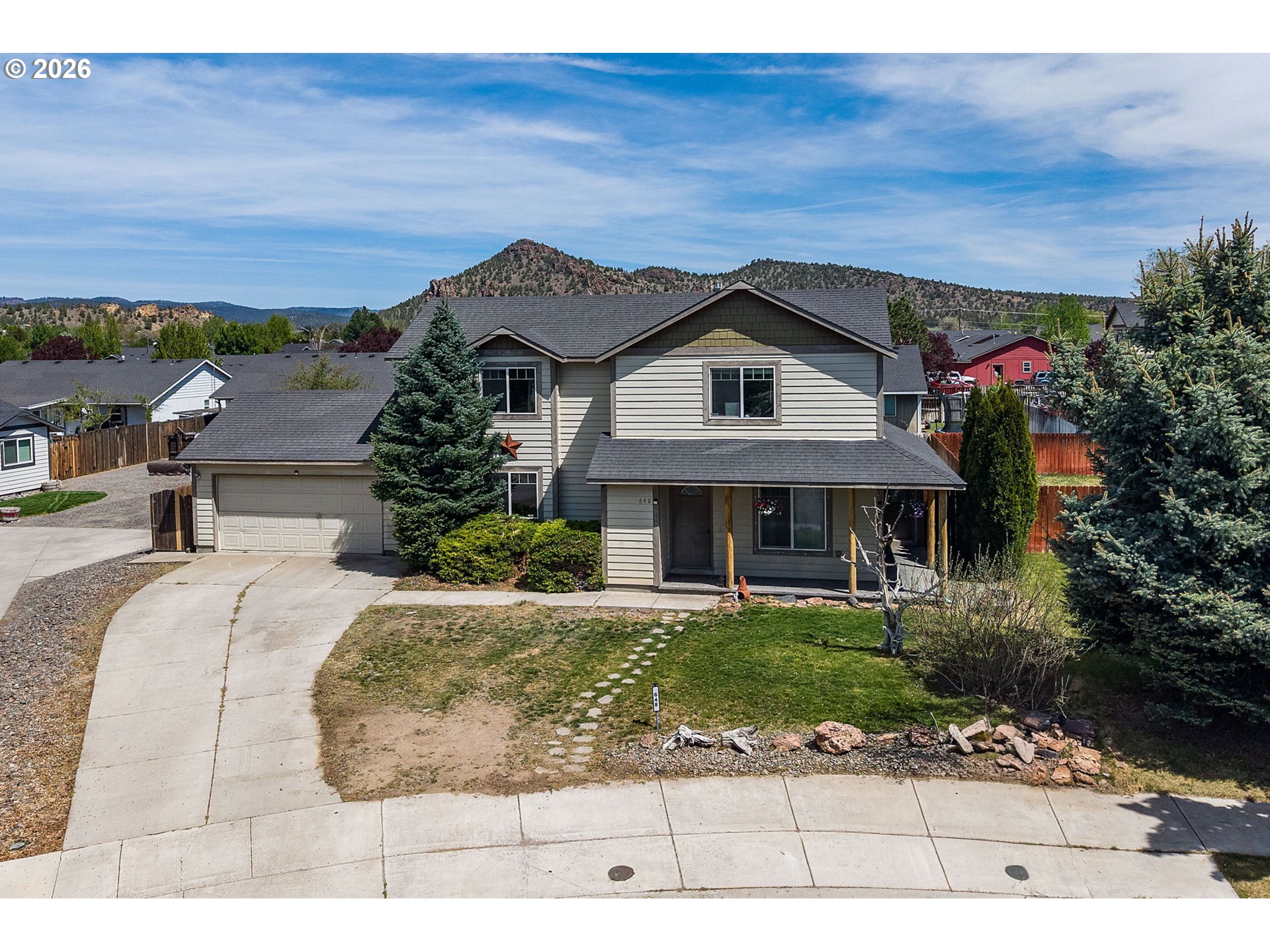 648 Ne Cougar Loop Property Photo 1