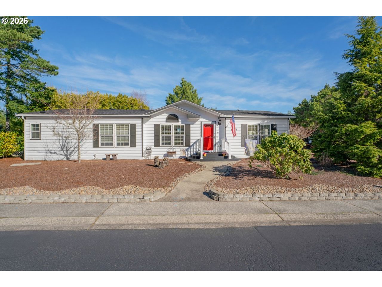 480 SHERWOOD LOOP Property Photo 1