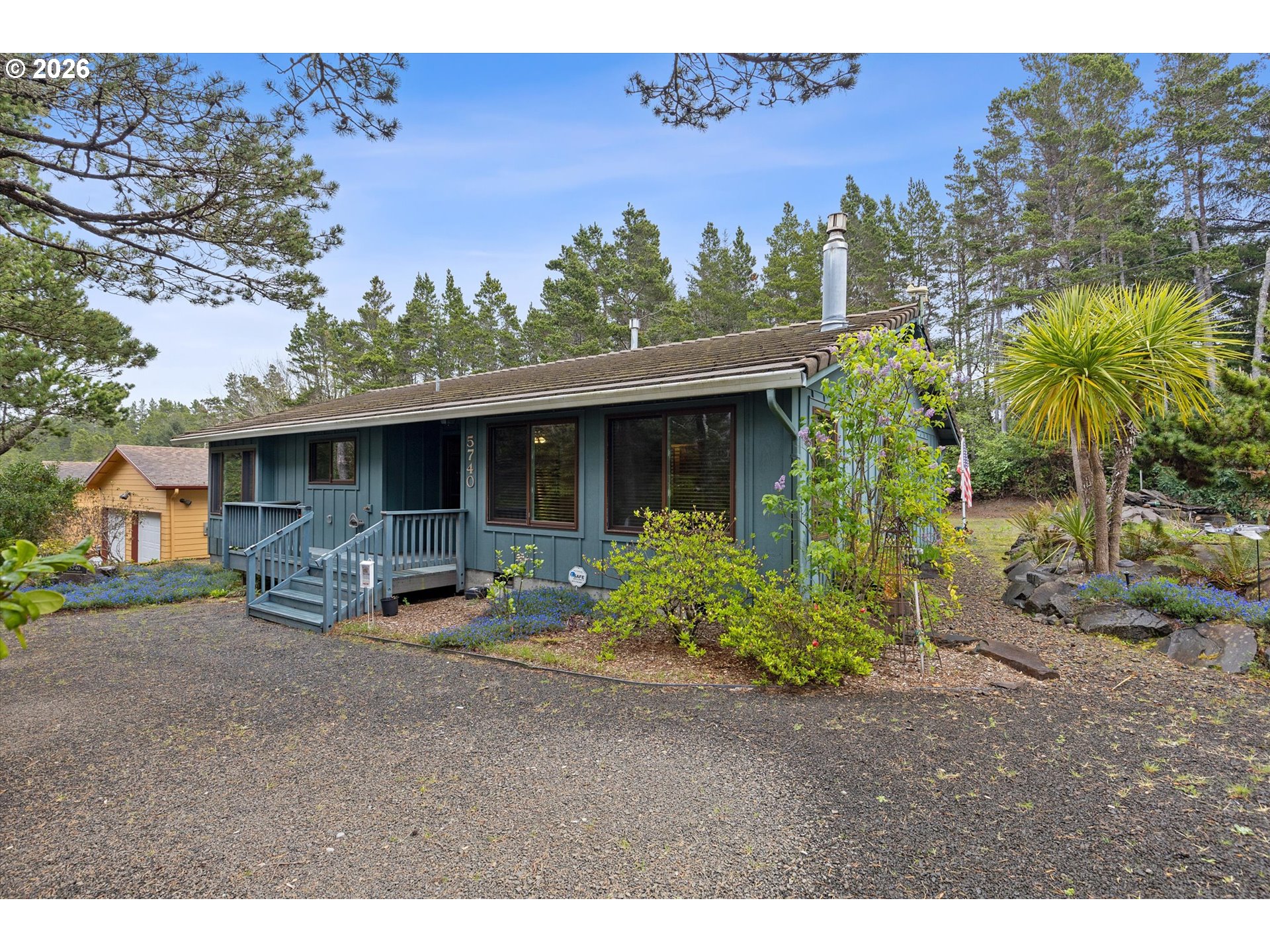 5740 PALISADES DR Property Photo 1