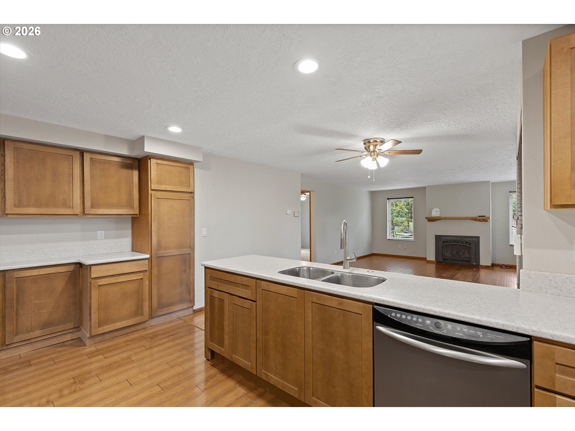 5740 Palisades Dr Property Photo 9