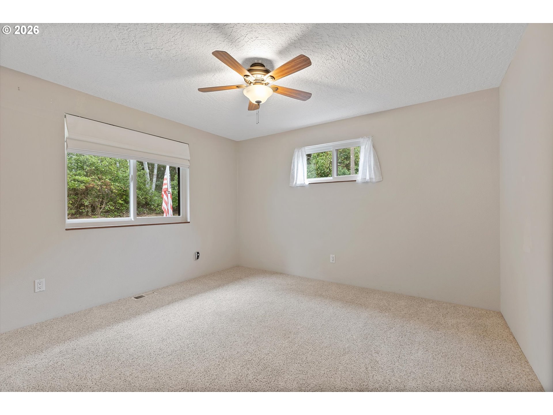 5740 Palisades Dr Property Photo 14