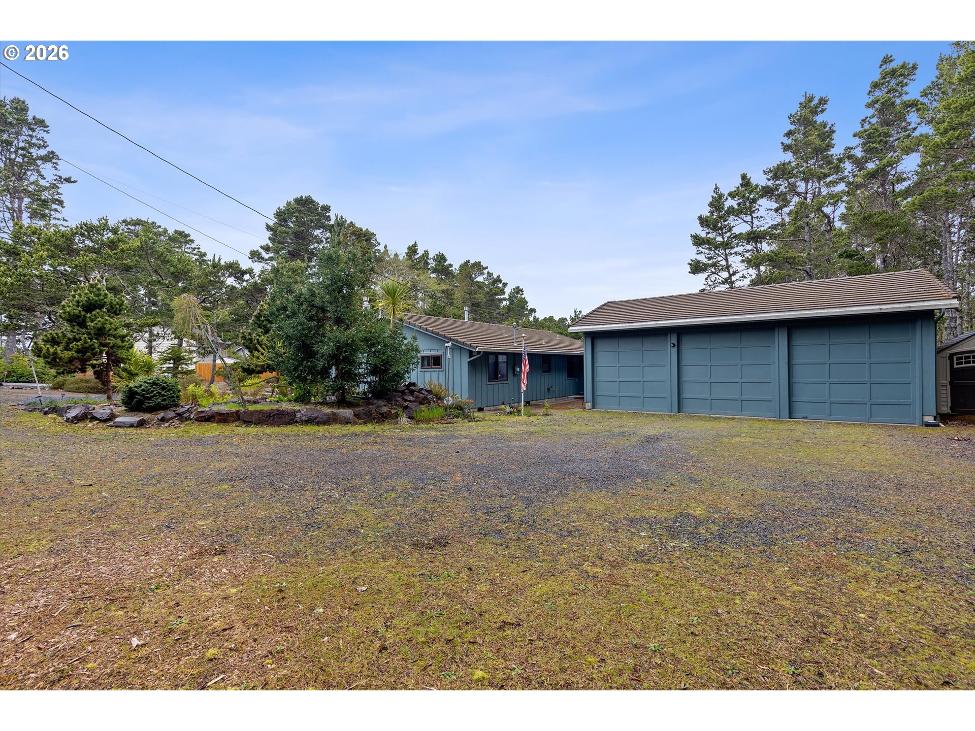 5740 Palisades Dr Property Photo 30
