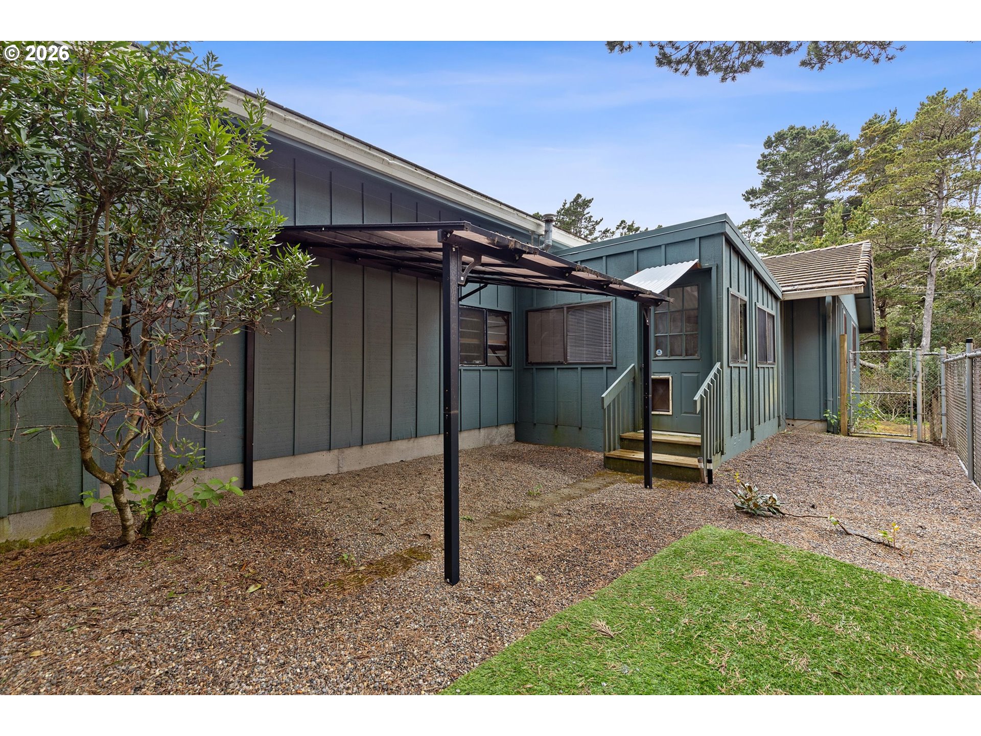 5740 Palisades Dr Property Photo 32