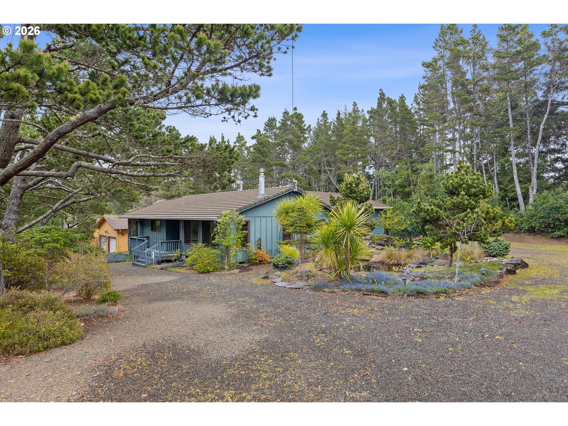 5740 Palisades Dr Property Photo 36