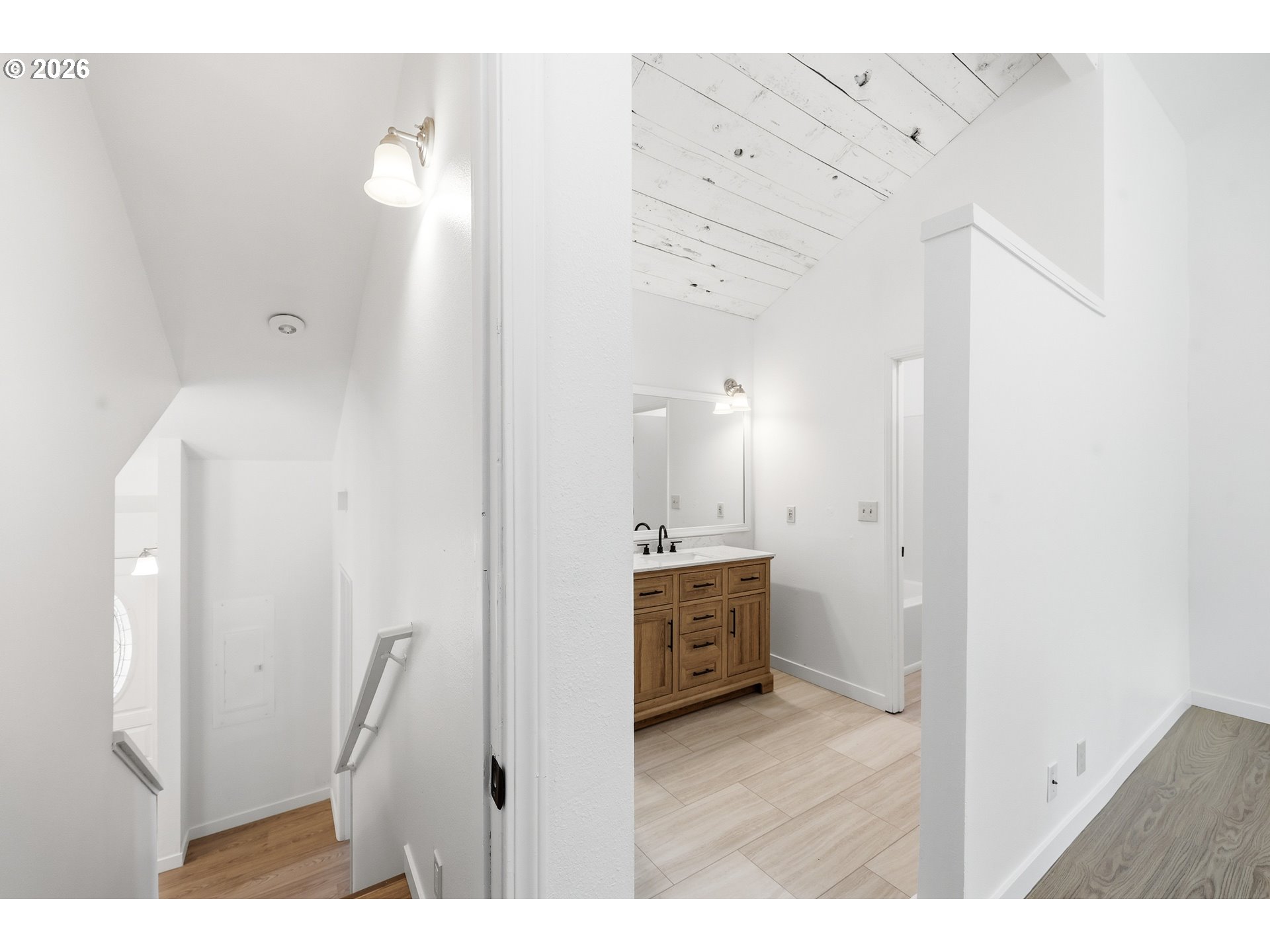 7048 Glacier Dr Property Photo 15